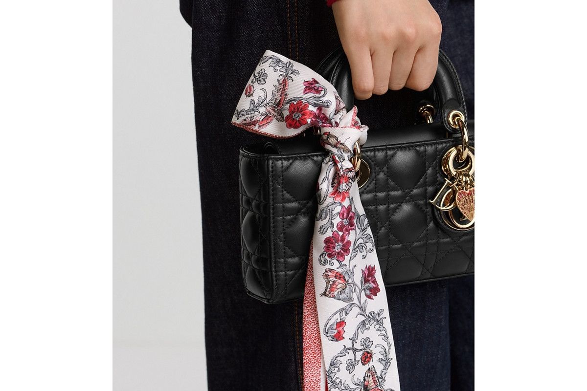 Dior o1bcso1str0226 Size:OS/Curiosites Mitzah Scarf in Red Size ONE SIZE - 6 Thumbnail