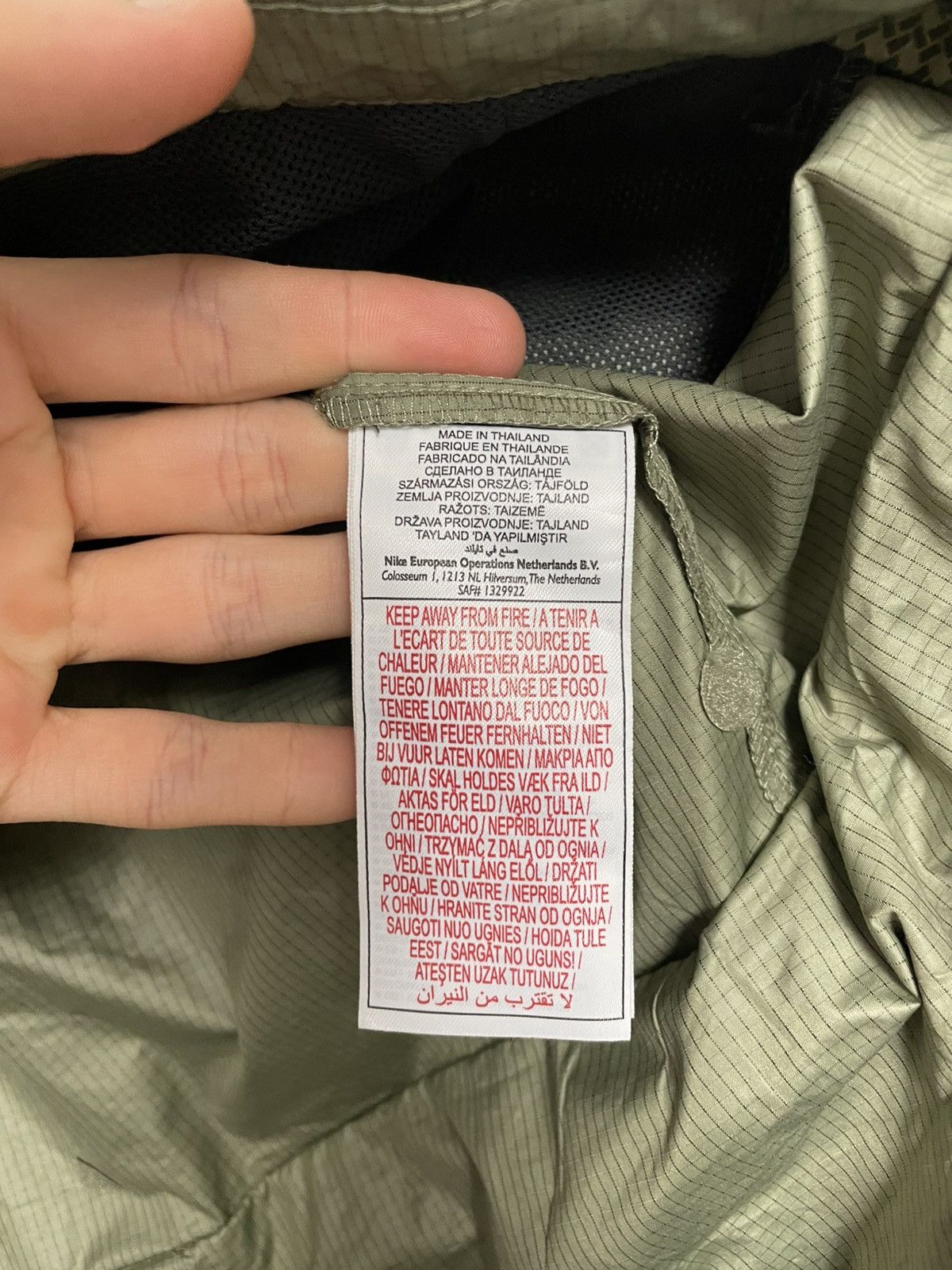 Nike ACG Vintage Nike ACG 2009 Anorak Half Zipper Light Jacket Size US M / EU 48-50 / 2 - 15 Thumbnail
