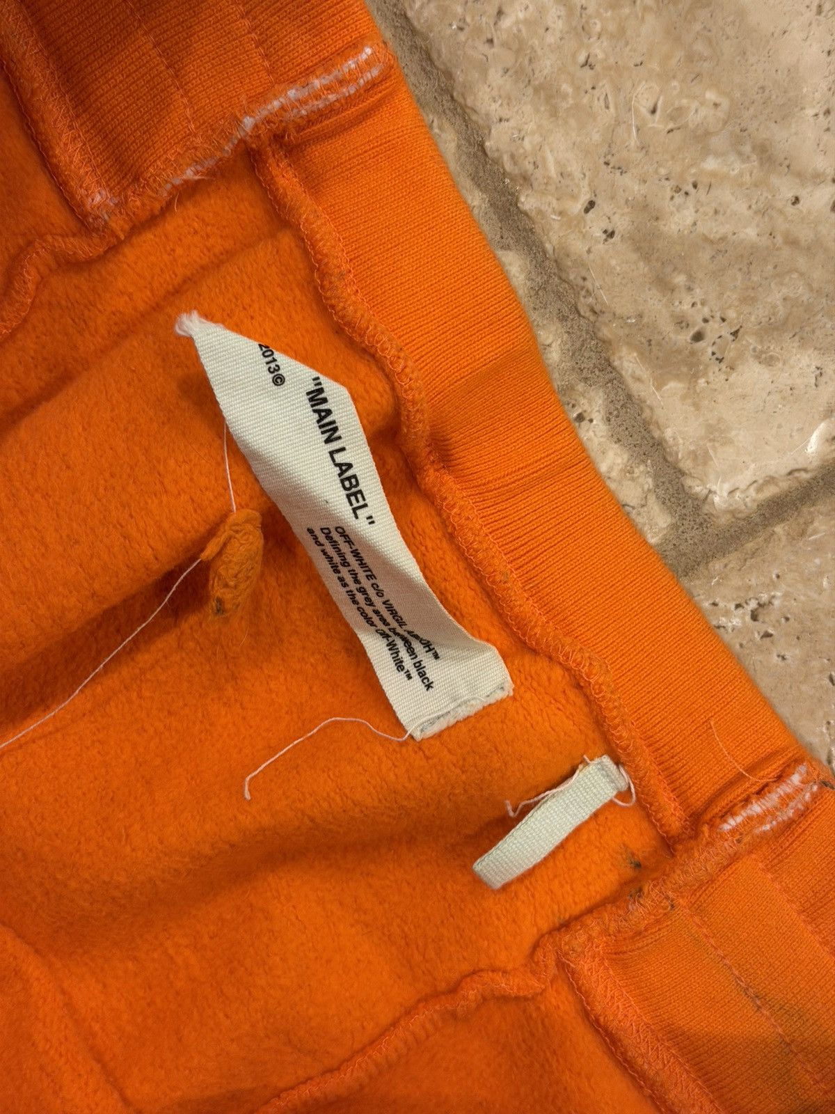 Off-White × Vlone Vlone x Off-White 2016 Orange Logo Sweatpants Size US 38 / EU 54 - 8 Thumbnail