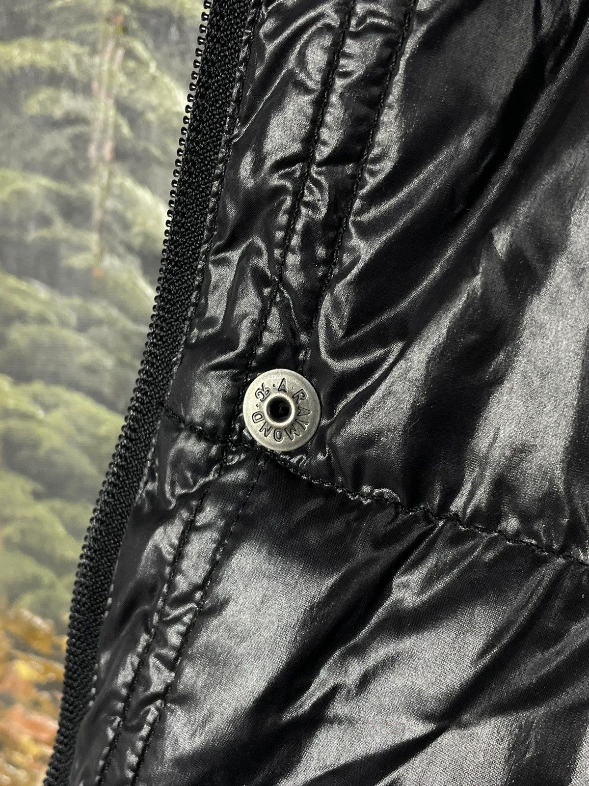 Designer × Moncler Moncler Grenoble Giubbotto Black Puffer Hoodie Shiny Drill Size US M / EU 48-50 / 2 - 10 Thumbnail