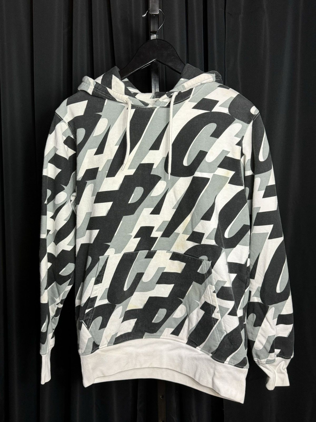 Palace Palace All over print Repeat Logo Hoodie - Medium Size US M / EU 48-50 / 2 - 1 Thumbnail