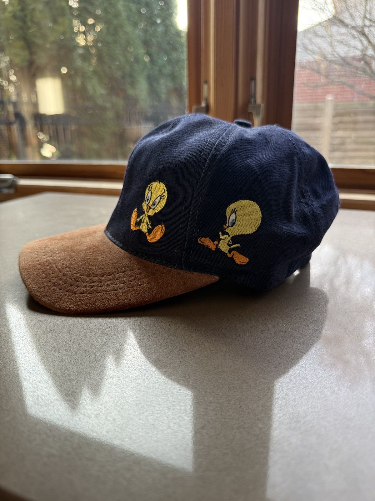 Warner Bros Vintage 90s Tweety Bird Suede Brim Snapback Hat Size ONE SIZE - 2 Thumbnail