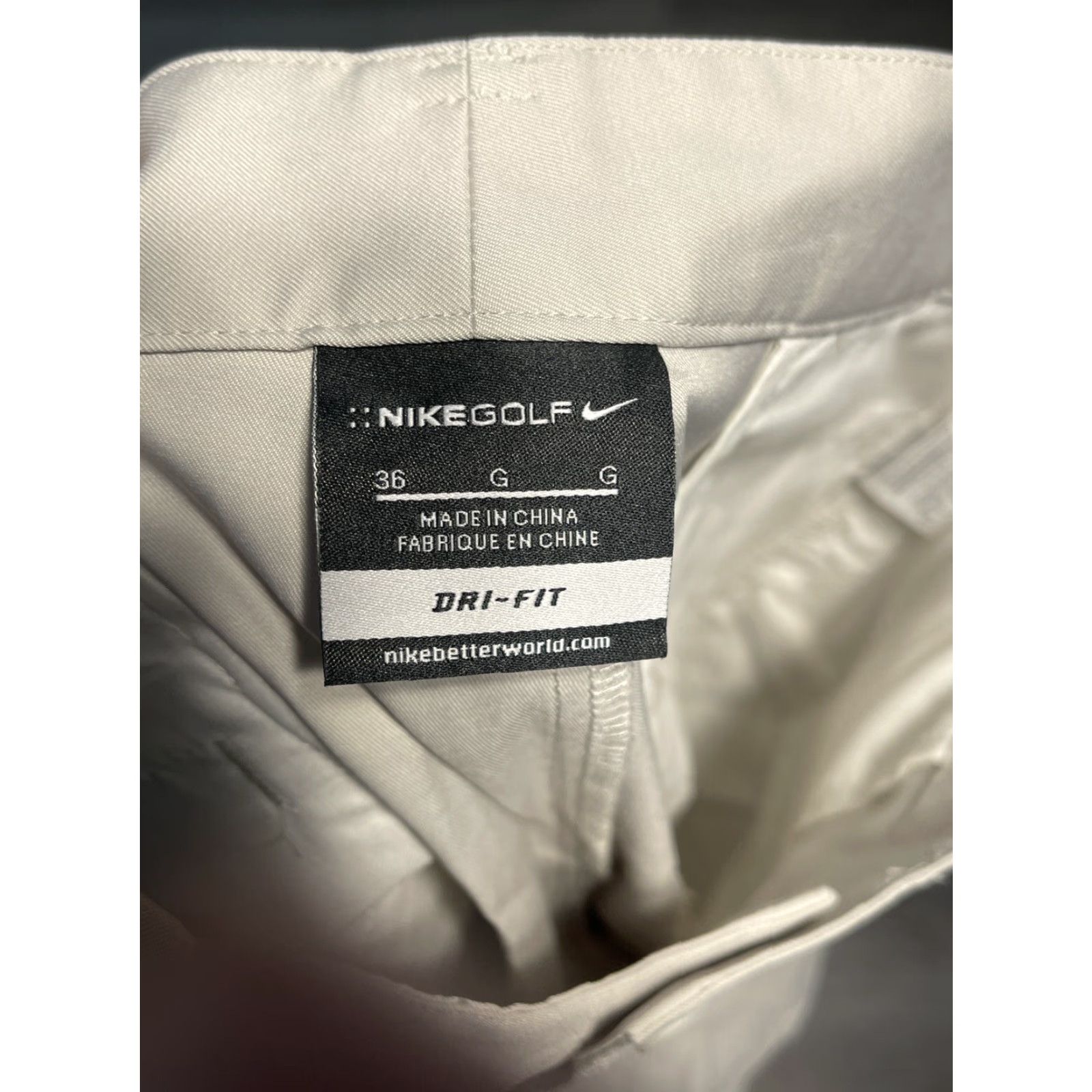 Nike Nike Dri-Fit Golf Shorts Mens Size 36 Khaki Light Brown Golf Shorts Embroidered Pockets Belted Elastic Waist Regular 36 Nike Mens Size US 36 / EU 52 - 5 Thumbnail