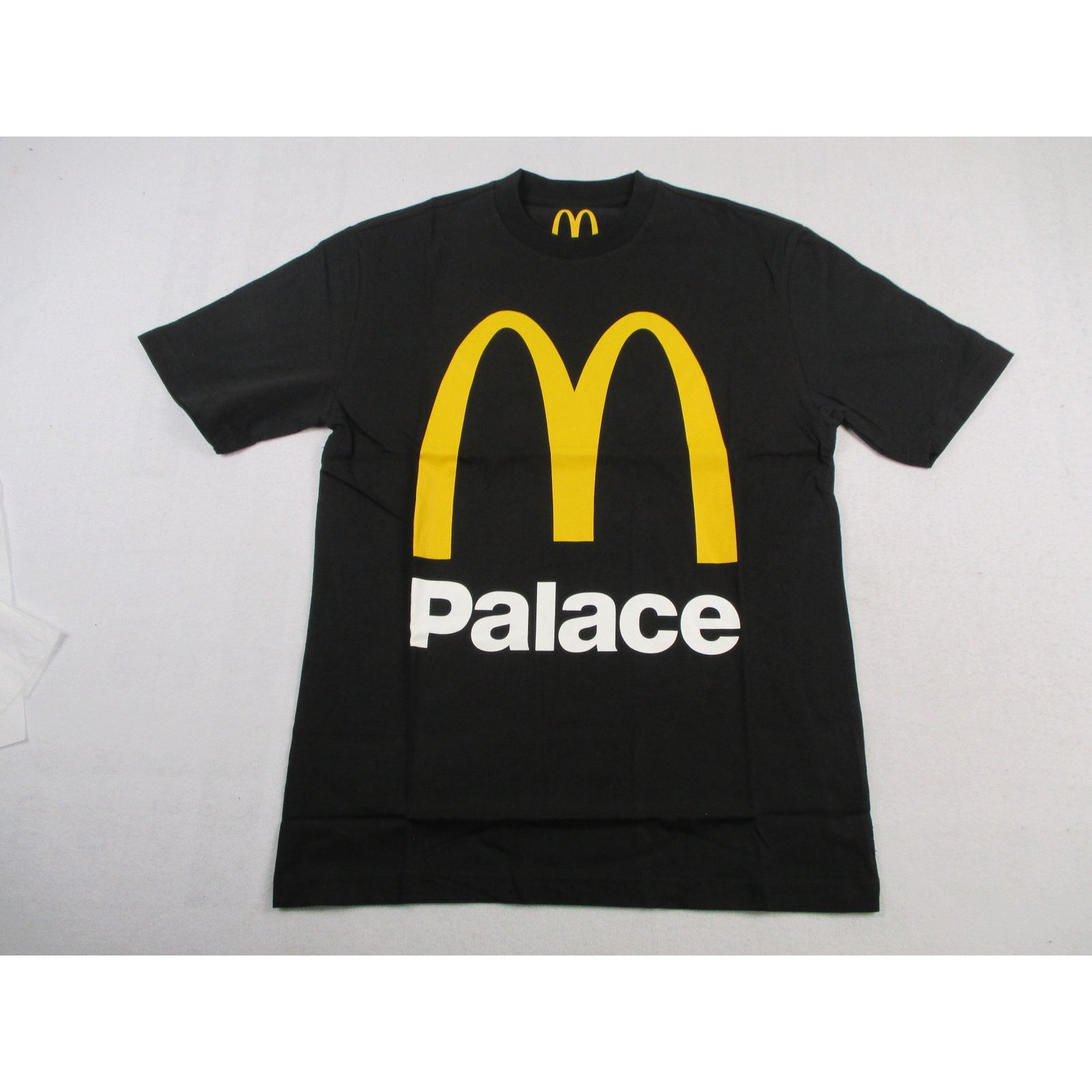 Palace Palace x McDonald's Logo T-Shirt Black Medium New 1272-1276 Size US M / EU 48-50 / 2 - 1 Thumbnail