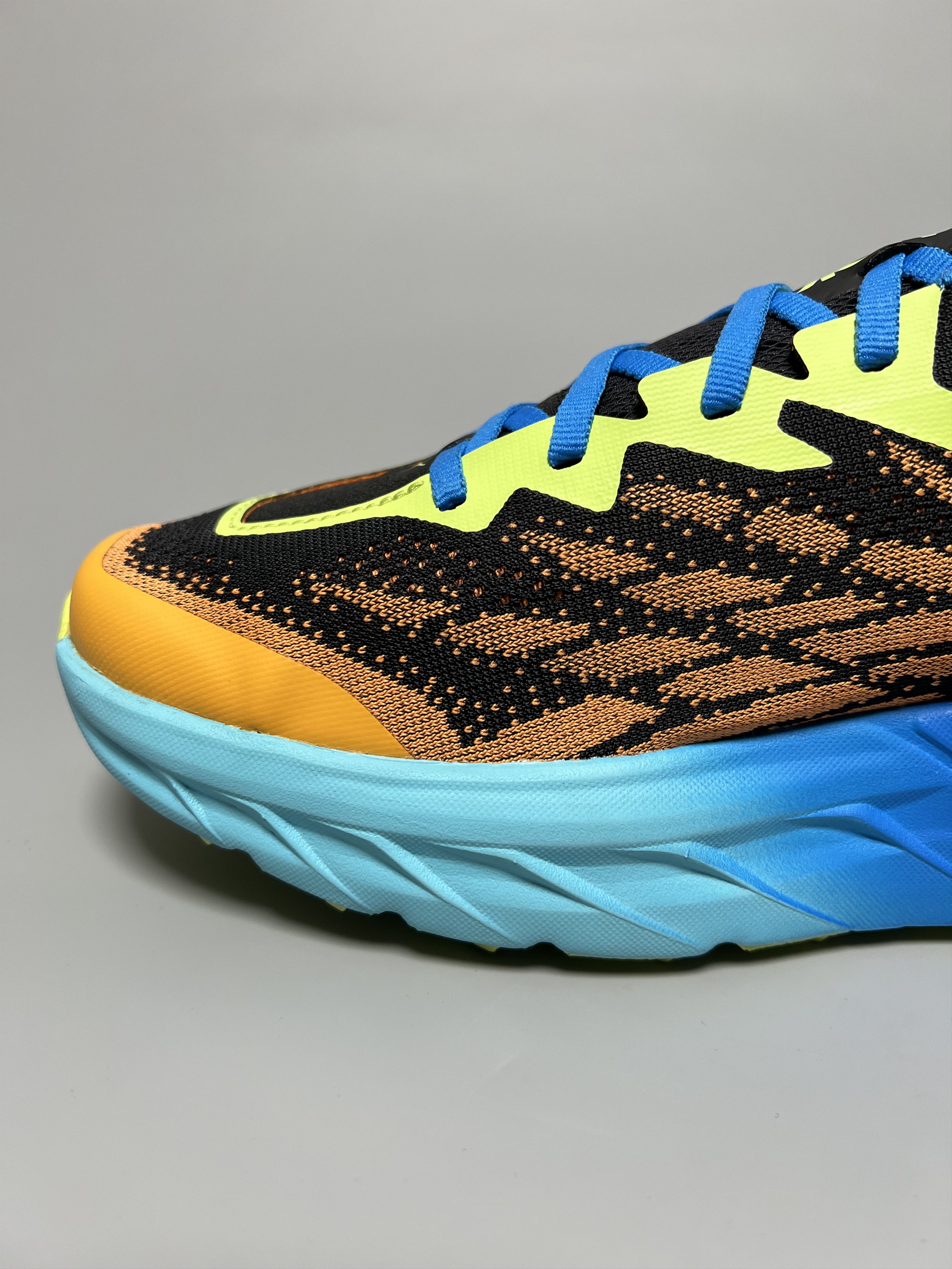 Hoka 9D Sample Hoka One One Speedgoat 5 Trail Running Shoes Size US 9 / EU 42 - 10 Thumbnail
