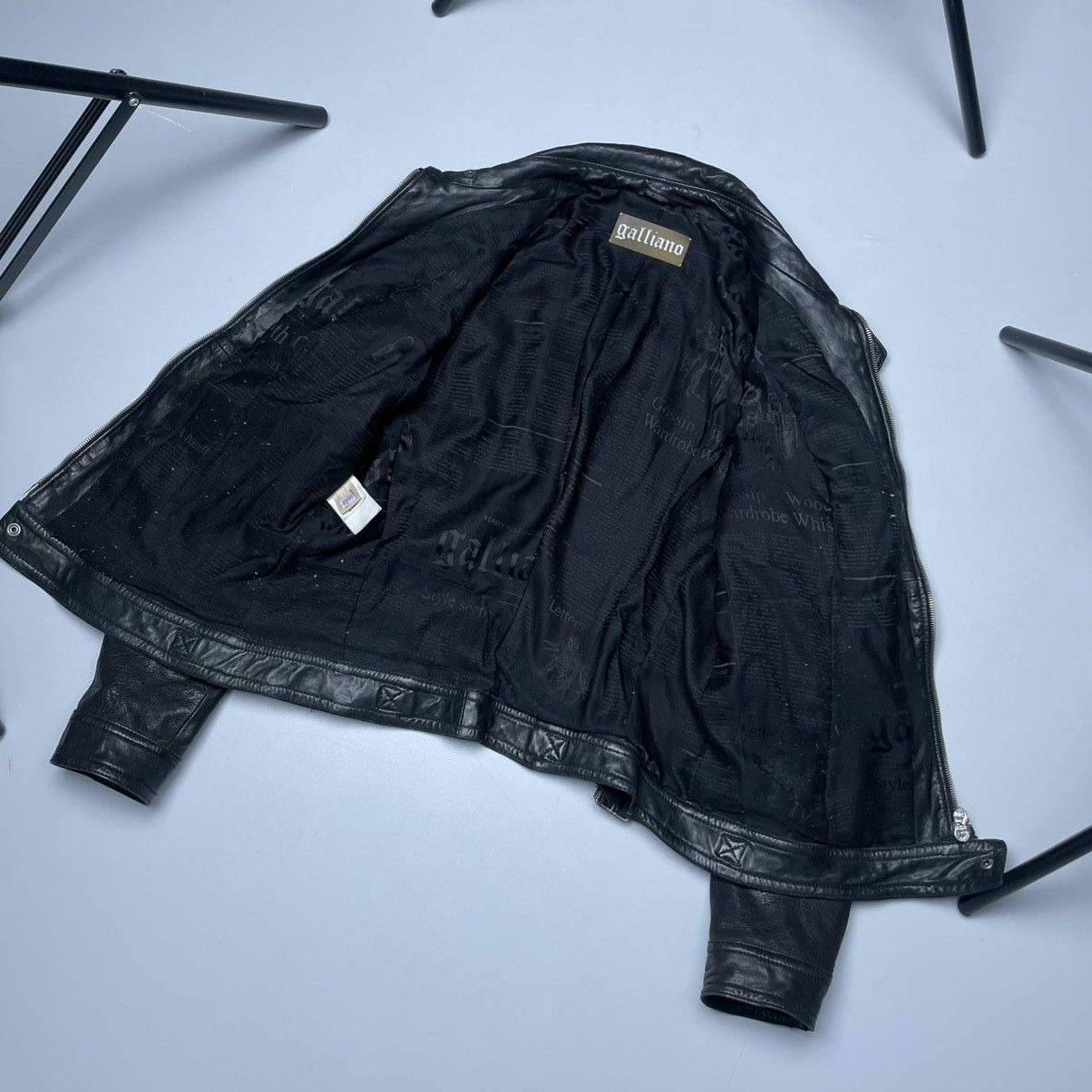 John Galliano John Galliano Military Leather Jacket-Distressed Black Size US S / EU 44-46 / 1 - 10 Thumbnail