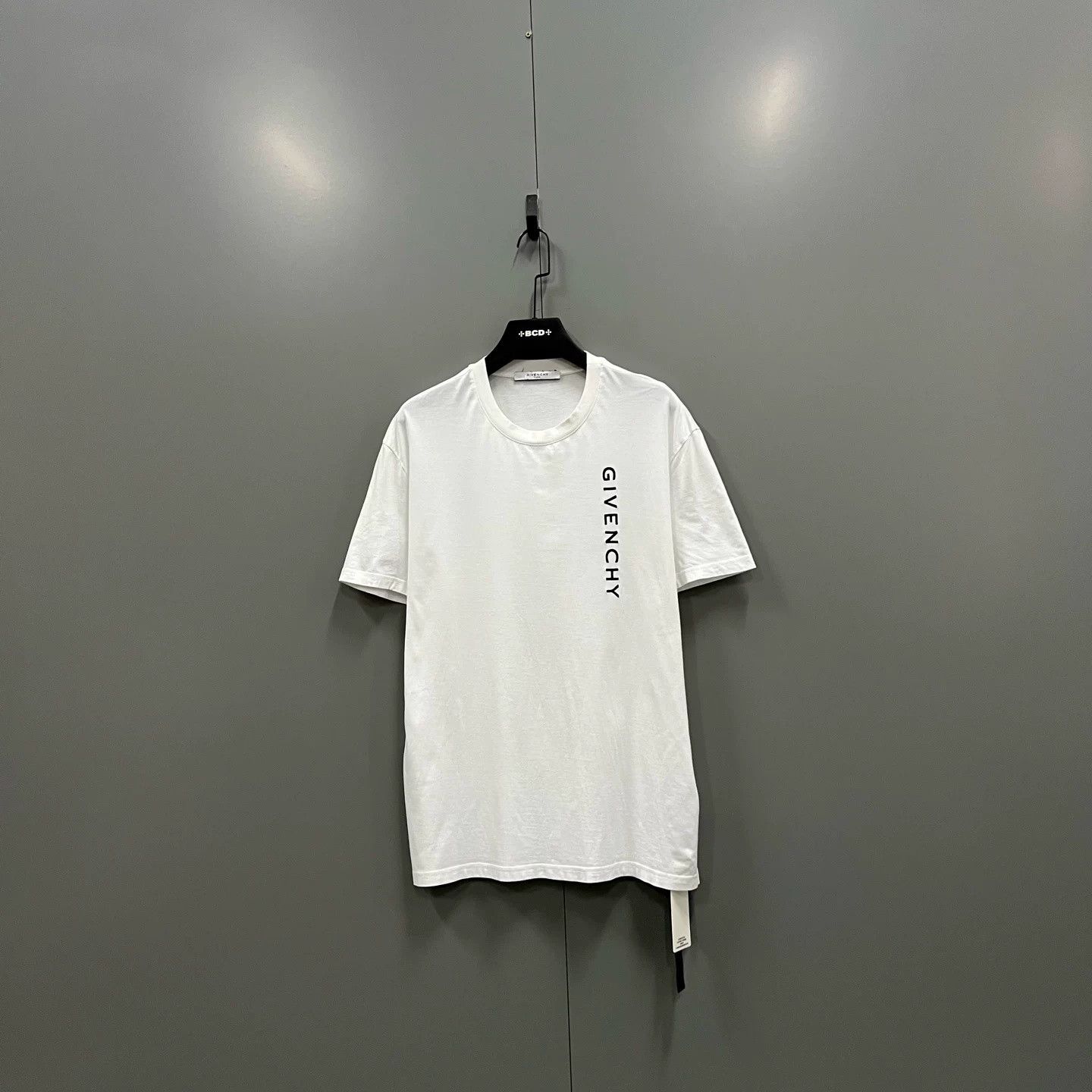 Givenchy Givenchy White Side Logo Print Short-Sleeve XXL Size US XXL / EU 58 / 5 - 1 Thumbnail