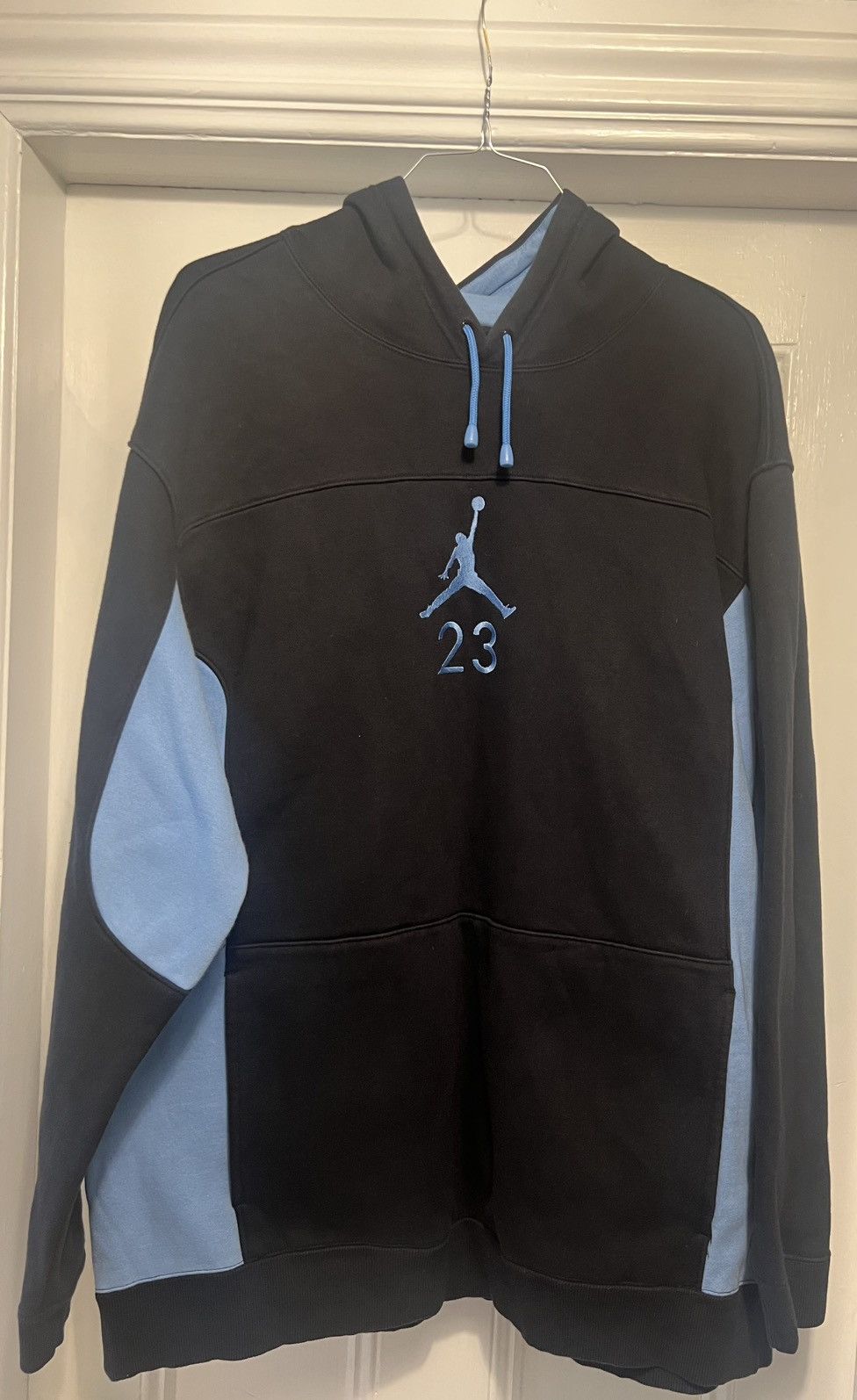 Jordan Brand Authentic Jordan Brand 2003 hoodie black university blue xxl Size US XXL / EU 58 / 5 - 1 Thumbnail