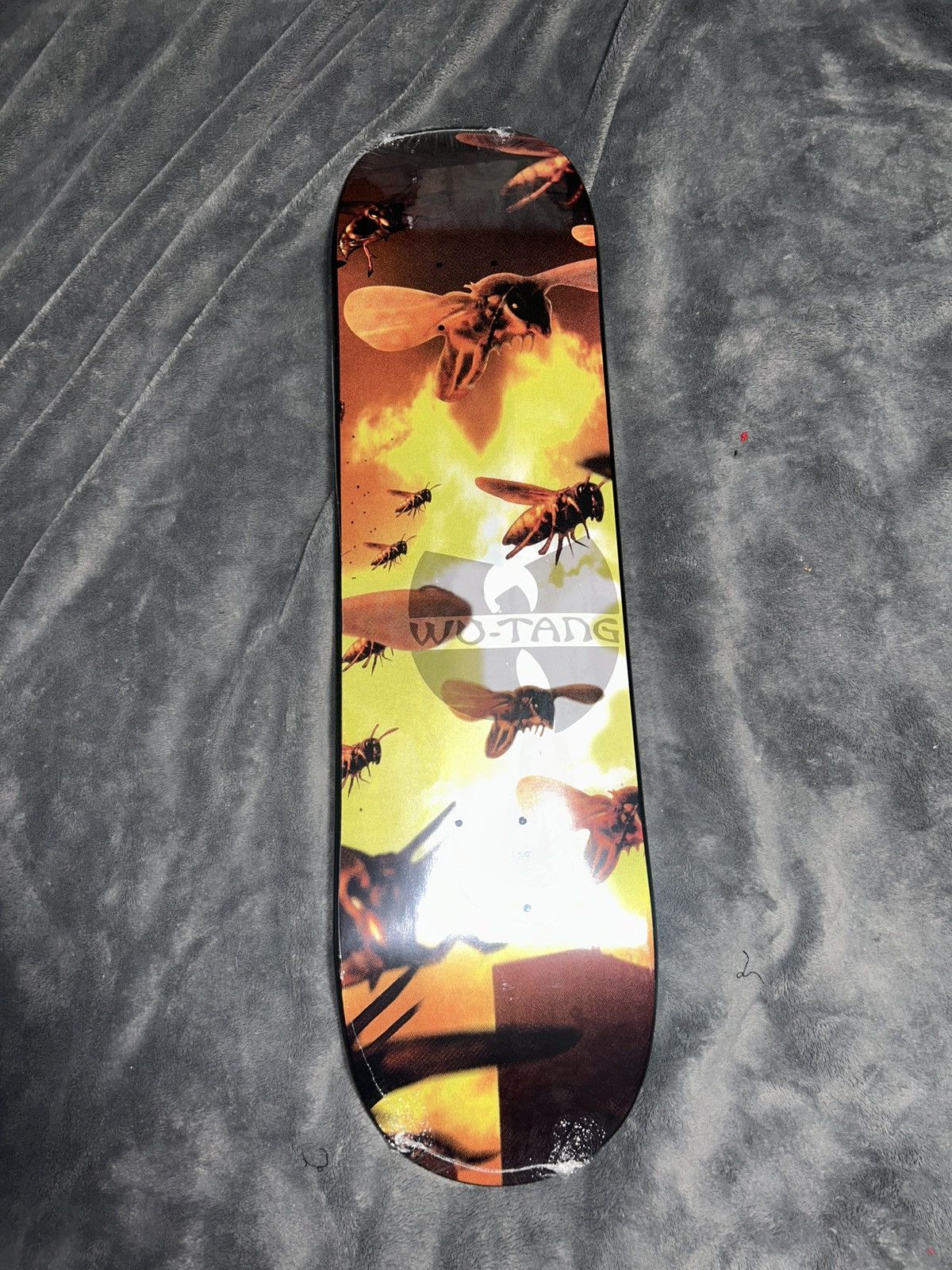 Supreme Supreme wu tang clan bees skate deck board Size ONE SIZE - 3 Thumbnail