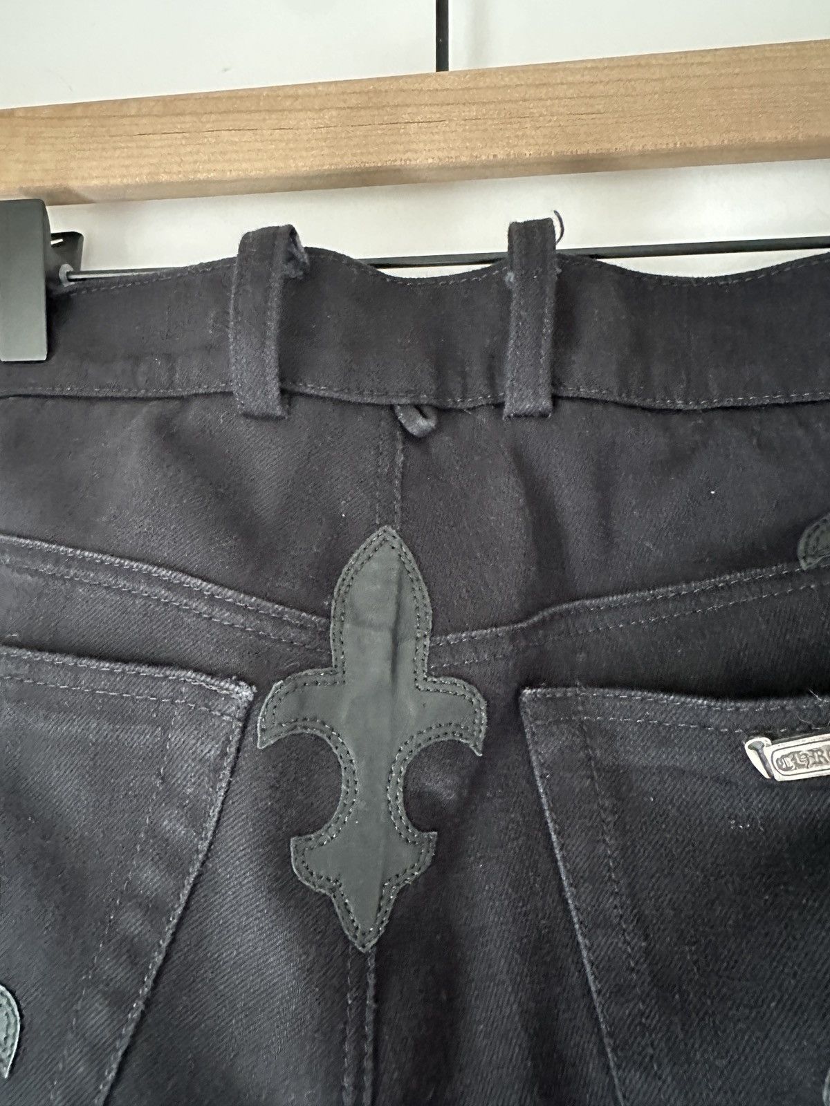 Chrome Hearts Chrome Hearts Le Fleur Leather Patch Double Knee Denim Jeans Size US 34 / EU 50 - 14 Thumbnail