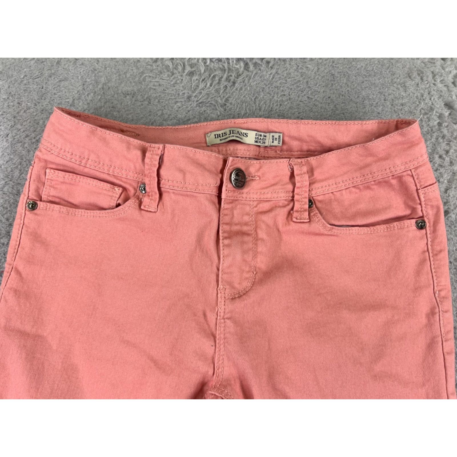 Vintage IRIS Jeans Pants Womens Pink Denim Straight 24x27 Low Rise 7 Regular Cotton Blend 5-Pocket Design Distressed Embroidered Zipper Button Men/Women Size 28" / US 6 / IT 42 - 4 Thumbnail