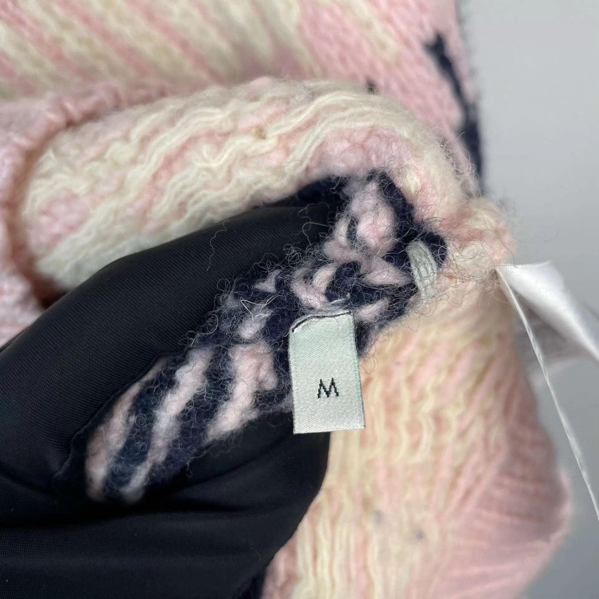 Gucci Gucci wool sweater pink M new with tags Size M / US 6-8 / IT 42-44 - 7 Thumbnail