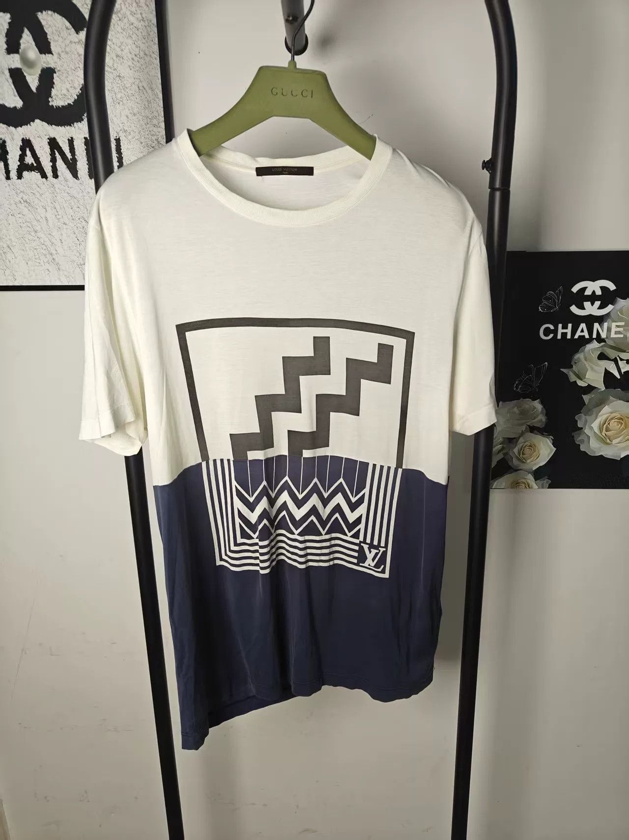 Louis Vuitton Authentic LV Short Sleeve T-Shirt Size US M / EU 48-50 / 2 - 1 Thumbnail