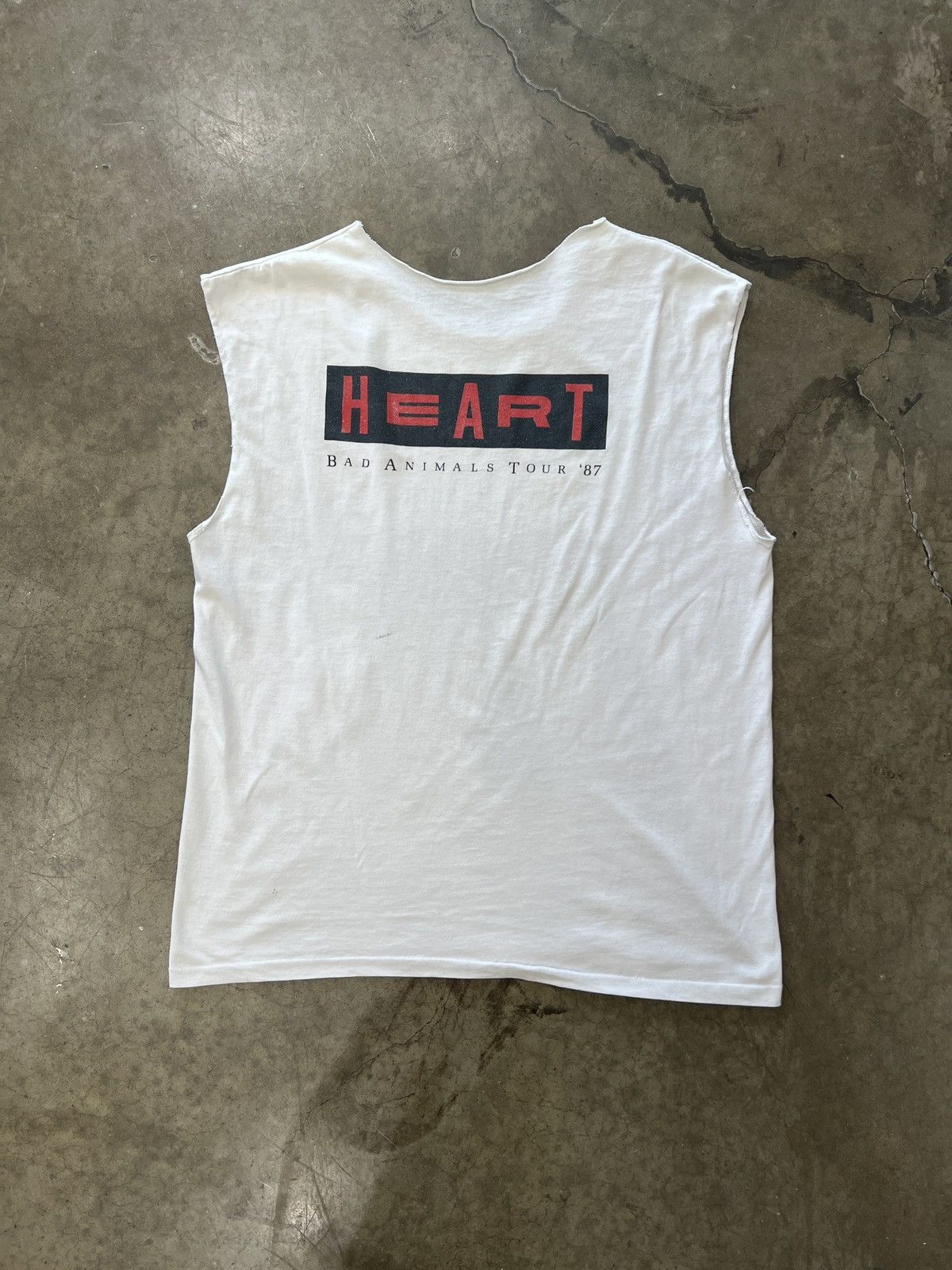 Band Tees × Vintage Vintage 1987 Single Stitch Heart Bad Animals Tour Large Size US L / EU 52-54 / 3 - 2 Thumbnail