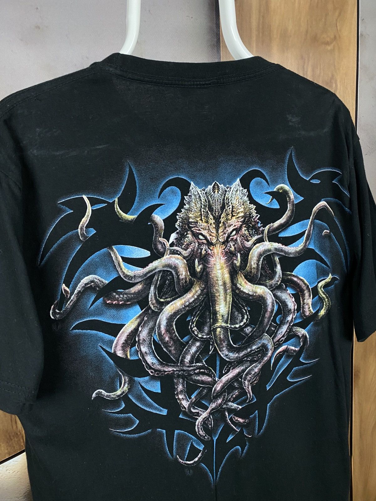 Vintage 👾Vintage T-Shirt Spiral Water Monsters Kraken VTG Tee👾 Size US L / EU 52-54 / 3 - 4 Thumbnail