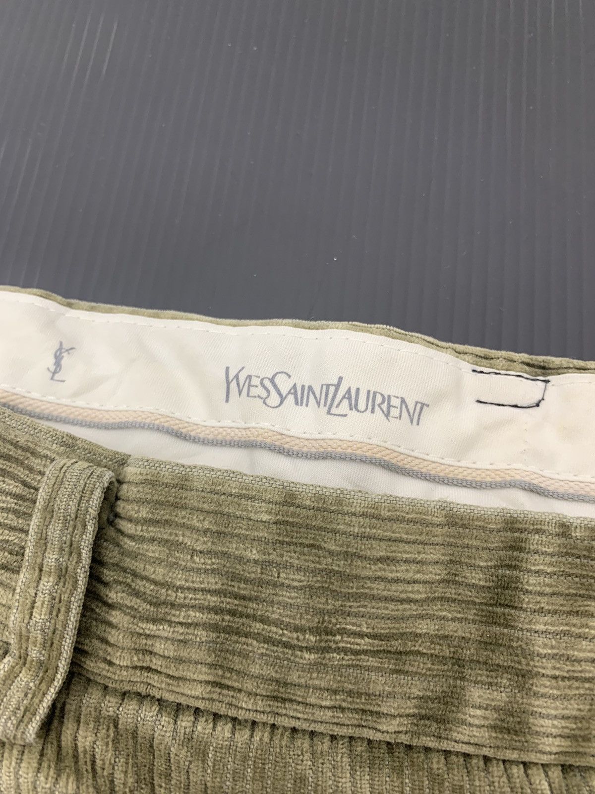 Yves Saint Laurent Vintage YSL Corduroy Baggy Pant Size US 32 / EU 48 - 3 Thumbnail