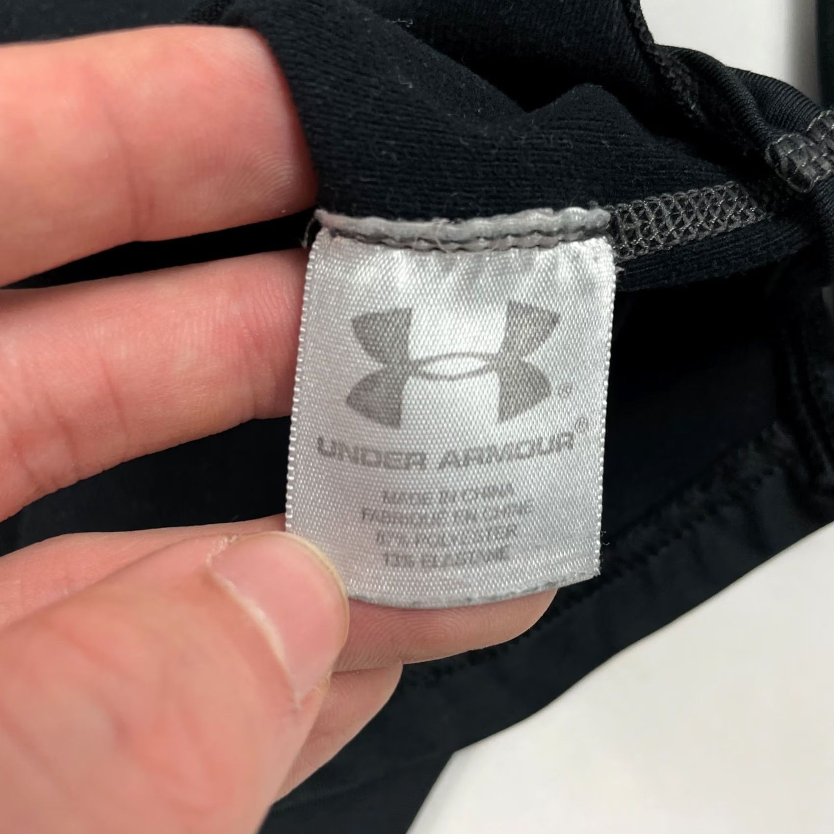 Under Armour Under Armour Shirt Men Large Black ColdGear Fitted 1/4 Zip Pullover Golf Gym Running Hiking Outdoor Size US L / EU 52-54 / 3 - 7 Thumbnail