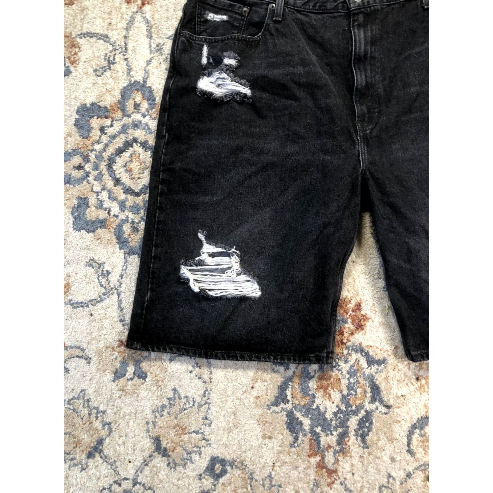 Levi's Levi's 569 Bermuda Shorts Mens 42 Black Denim Distressed 5-Pocket Relaxed Fit Shorts Size US 42 / EU 58 - 4 Thumbnail