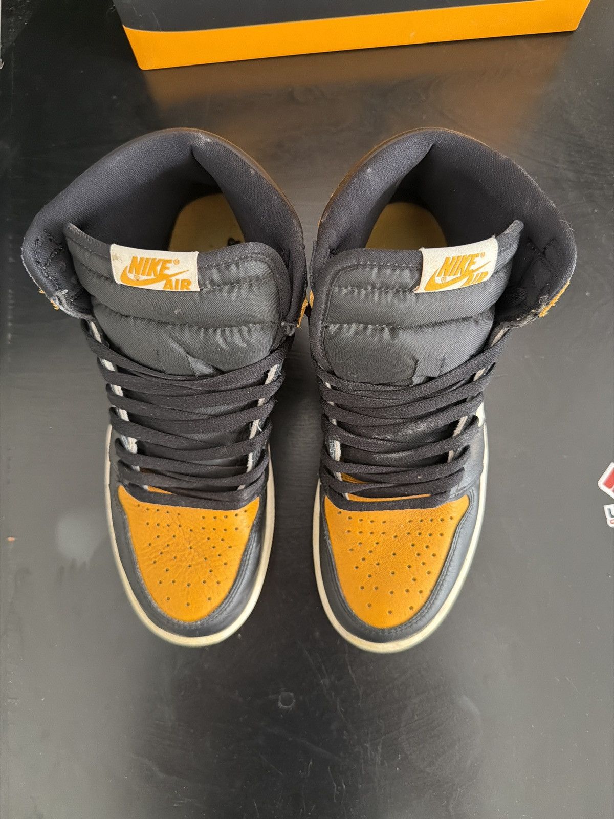 Jordan Brand Air Jordan 1 Retro High OG ‘Yellow Toe’ Size US 9 / EU 42 - 3 Thumbnail