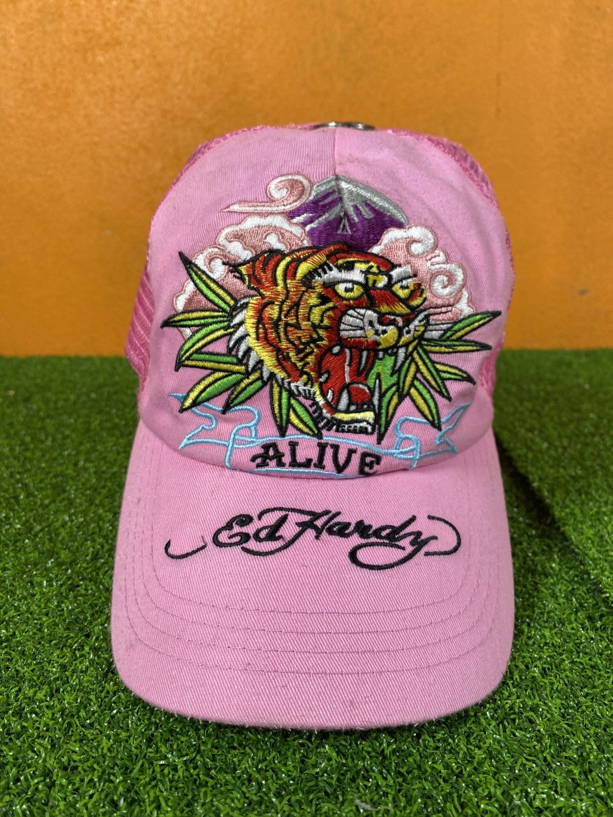 Ed Hardy Vintage Ed Hardy Pink Trucker Cap Tiger Embroidery Y2K Size ONE SIZE - 7 Thumbnail