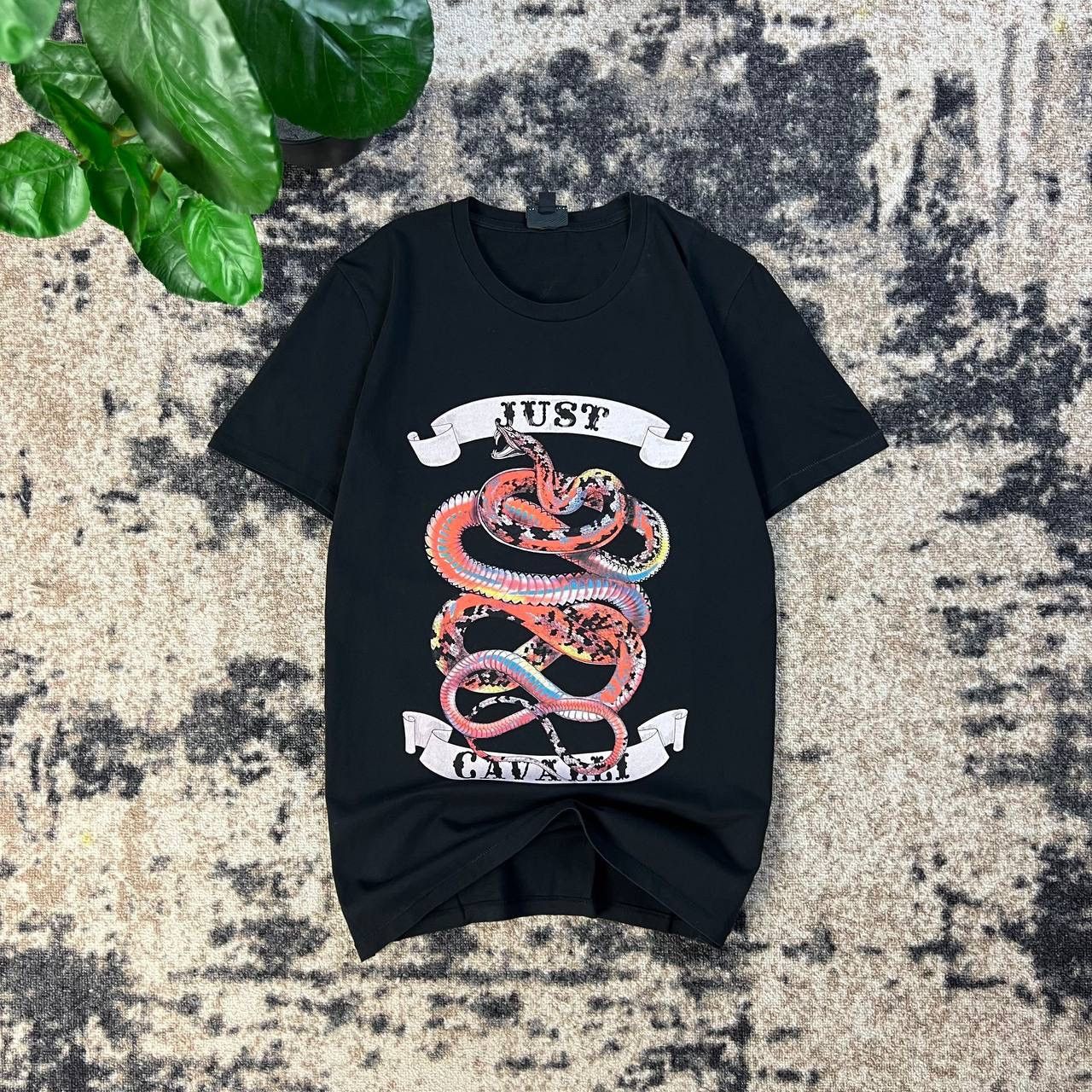Just Cavalli Just Cavalli Luxury Snake Big Logo T-Shirt 1TS108 Size US L / EU 52-54 / 3 - 1 Thumbnail