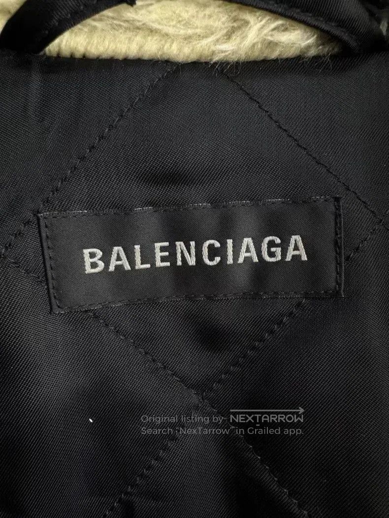 Balenciaga Balenciaga Logo Teddy Fleece Coat. Size US XS / EU 42 / 0 - 3 Thumbnail