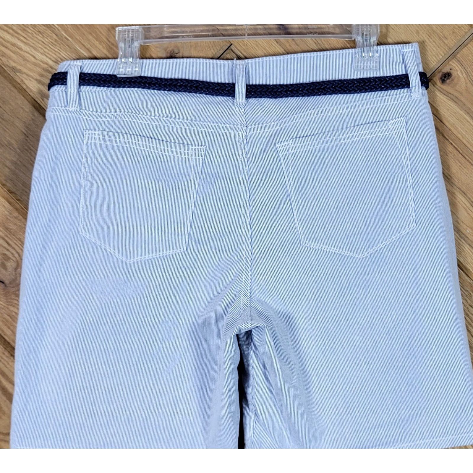 Lee Lee Riders Shorts Womens Size 14 Medium Navy White Stripe Flat Front Casual Belt Size 36" / US 14 / IT 50 - 3 Thumbnail