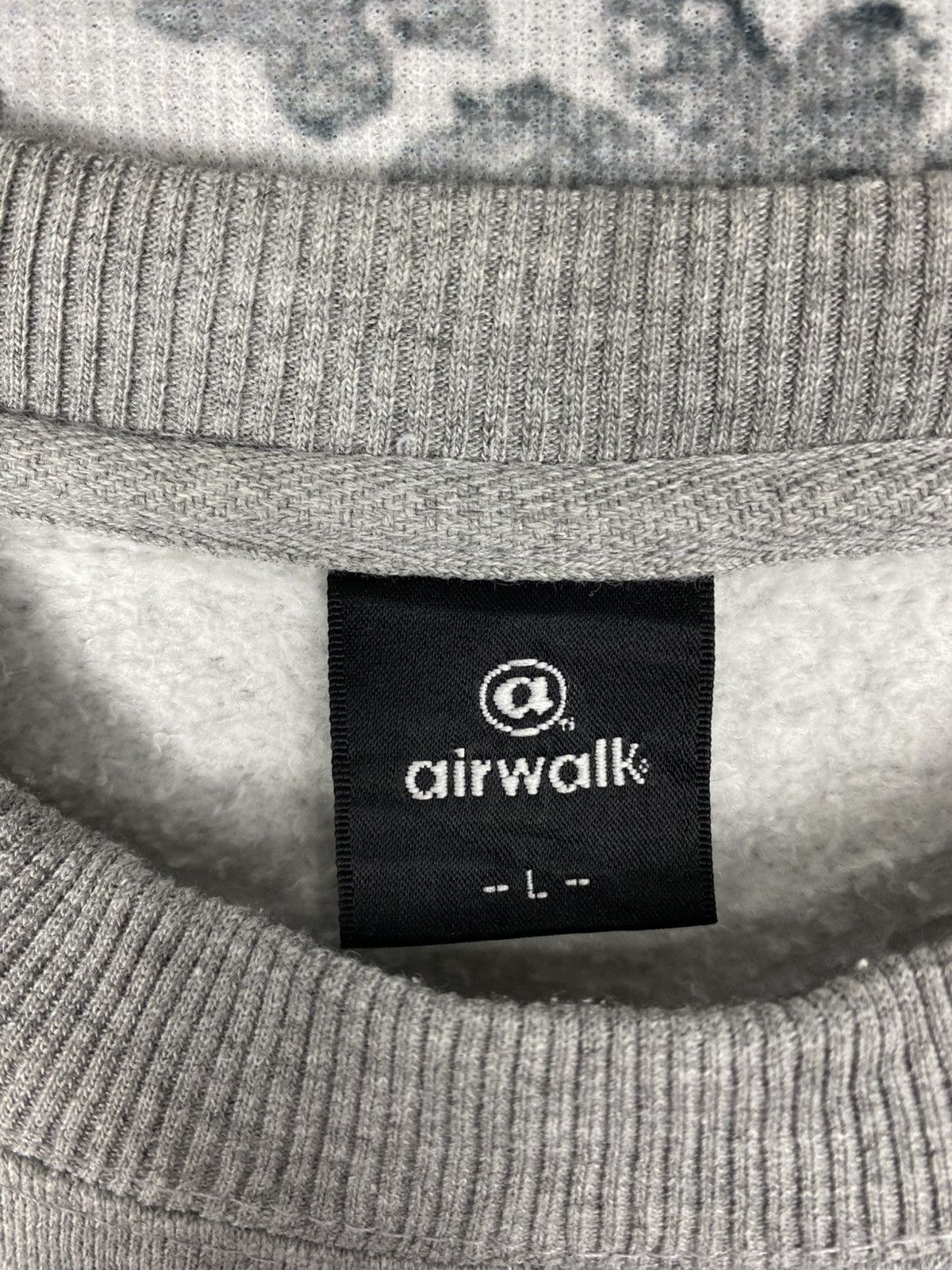 Airwalk Vintage Airwalk Crewneck Sweatshirts Size US L / EU 52-54 / 3 - 8 Thumbnail