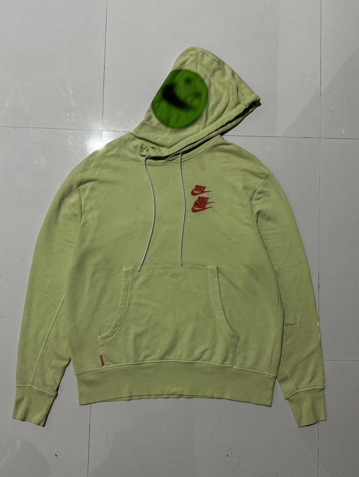 Nike Nike World Tour Graffiti Print Hoodie Size US XL / EU 56 / 4 - 2 Thumbnail