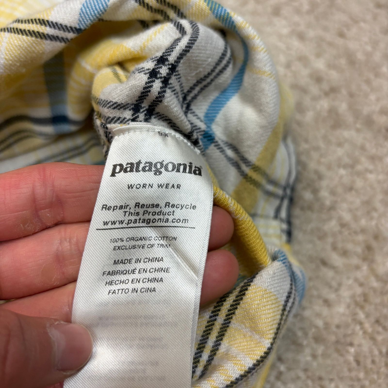 Patagonia Patagonia Lightweight Fjord Flannel Button Up Shirt Men's L Size US L / EU 52-54 / 3 - 7 Thumbnail