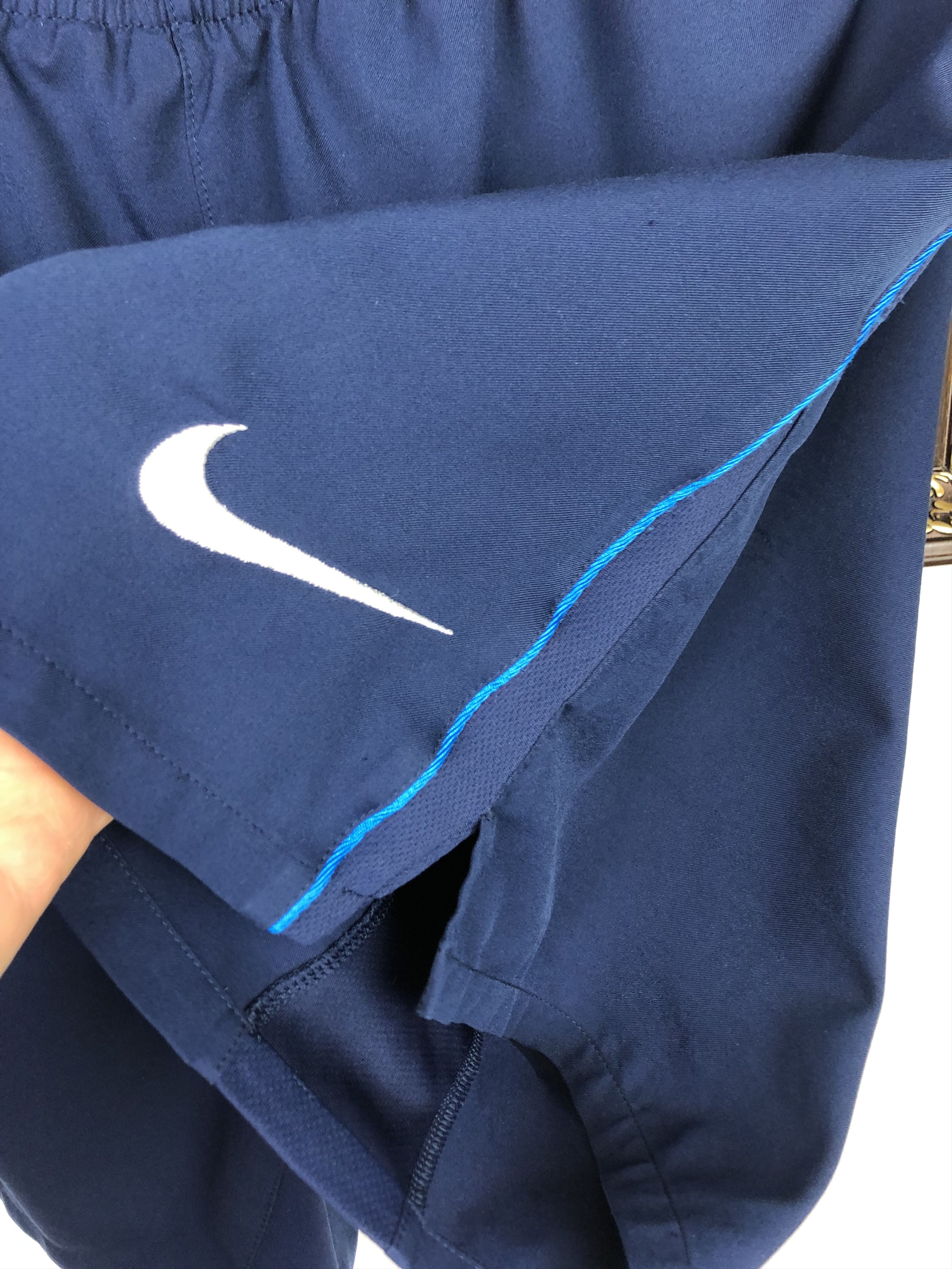 Nike Vintage Nike Arsenal Football Shorts Soccer Gunners Size L Size US 34 / EU 50 - 2 Thumbnail