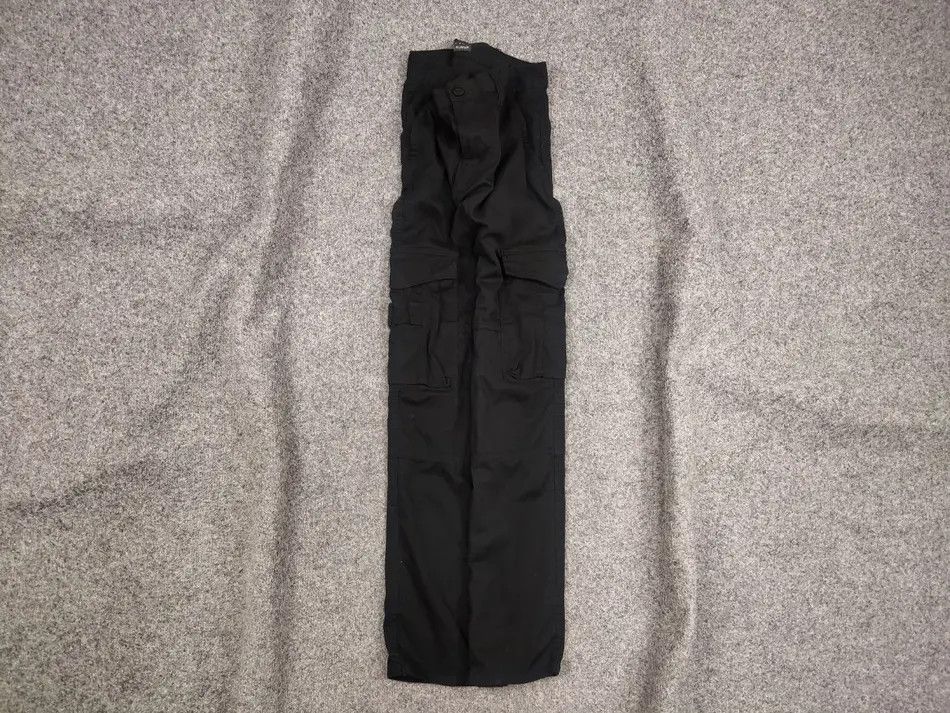 Japanese Brand Vintage Japanese Black Cargo Workwear Y2K Style Pants Size US 30 / EU 46 - 1 Thumbnail