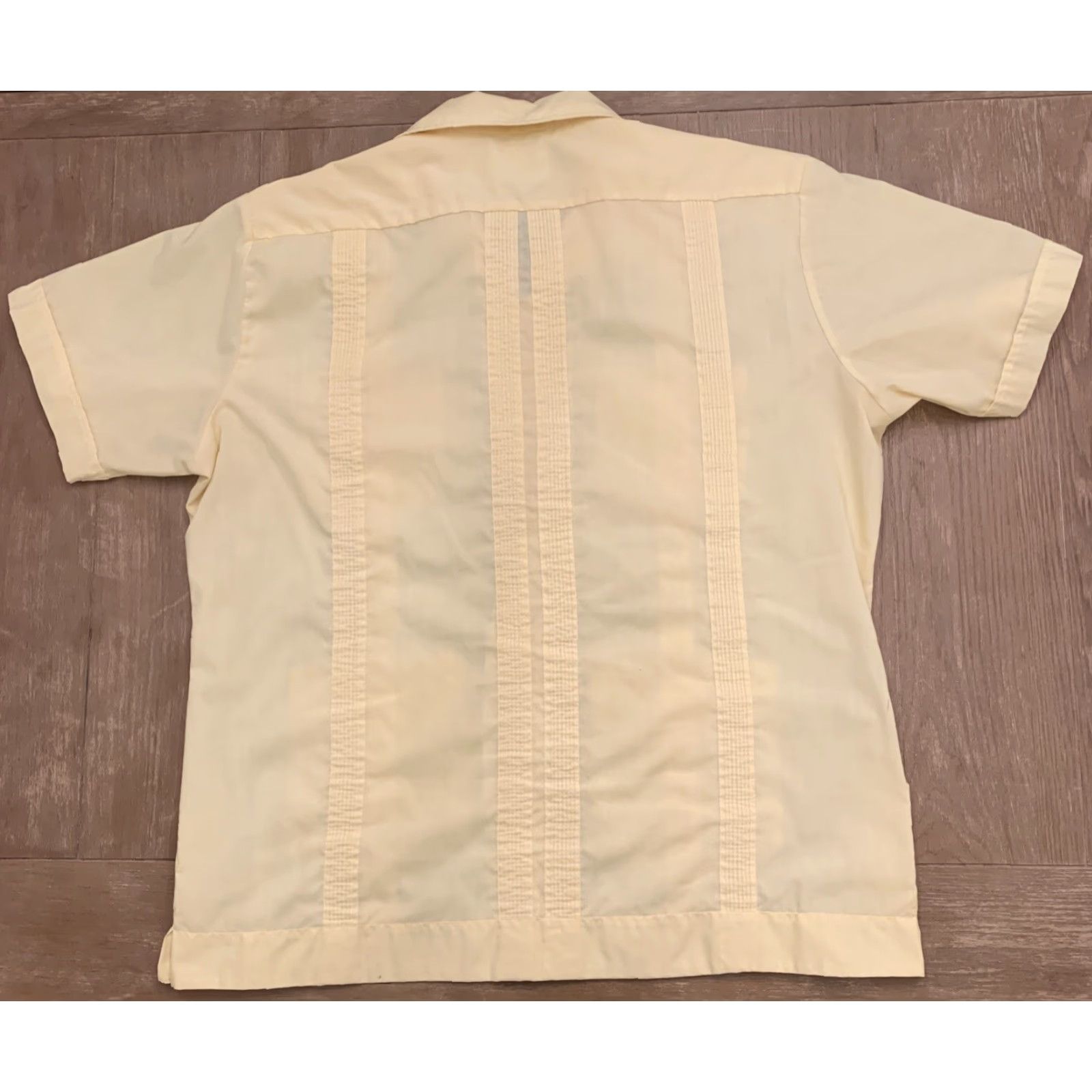 Vintage VINTAGE El Caribe Guayabera Shirt Men L Yellow 4-Pocket Cotton Blend Shirt Mens Size L Yellow Guayabera 4-Pocket Vintage 1990s? Size US L / EU 52-54 / 3 - 6 Thumbnail