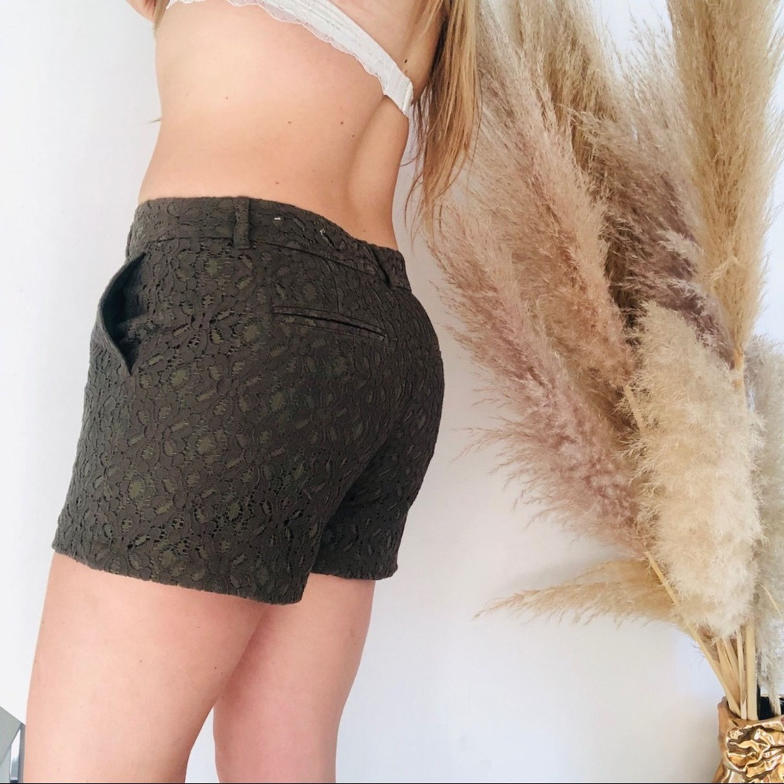 Loft NEW ANN TAYLOR LOFT Olive Green Lace Chino Tab Zip Shorts Size 28" / US 6 / IT 42 - 2 Thumbnail