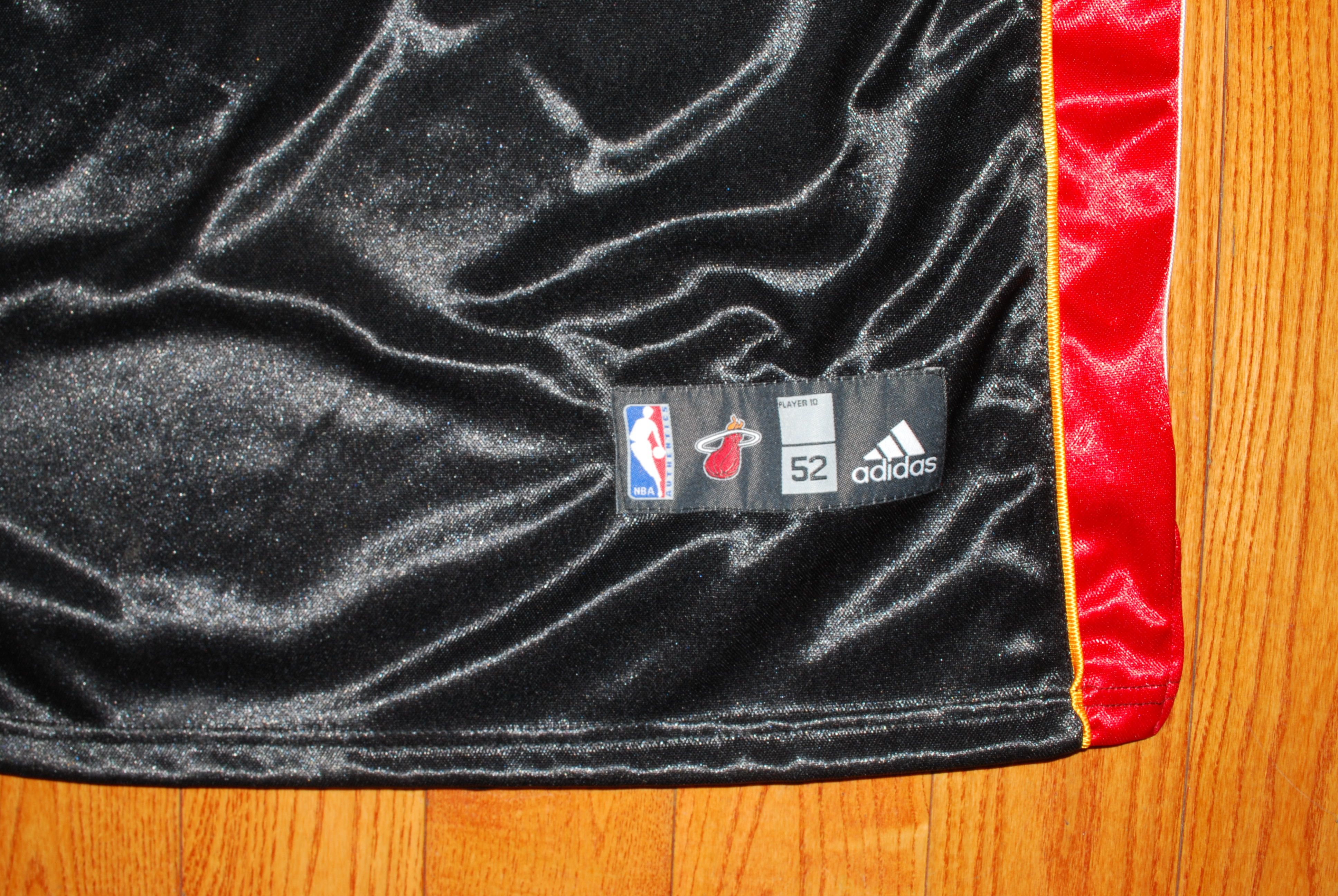 Adidas Adidas NBA Miami Heat Dwayne Wade NOS Jersey w/ Tags Size US L / EU 52-54 / 3 - 3 Thumbnail