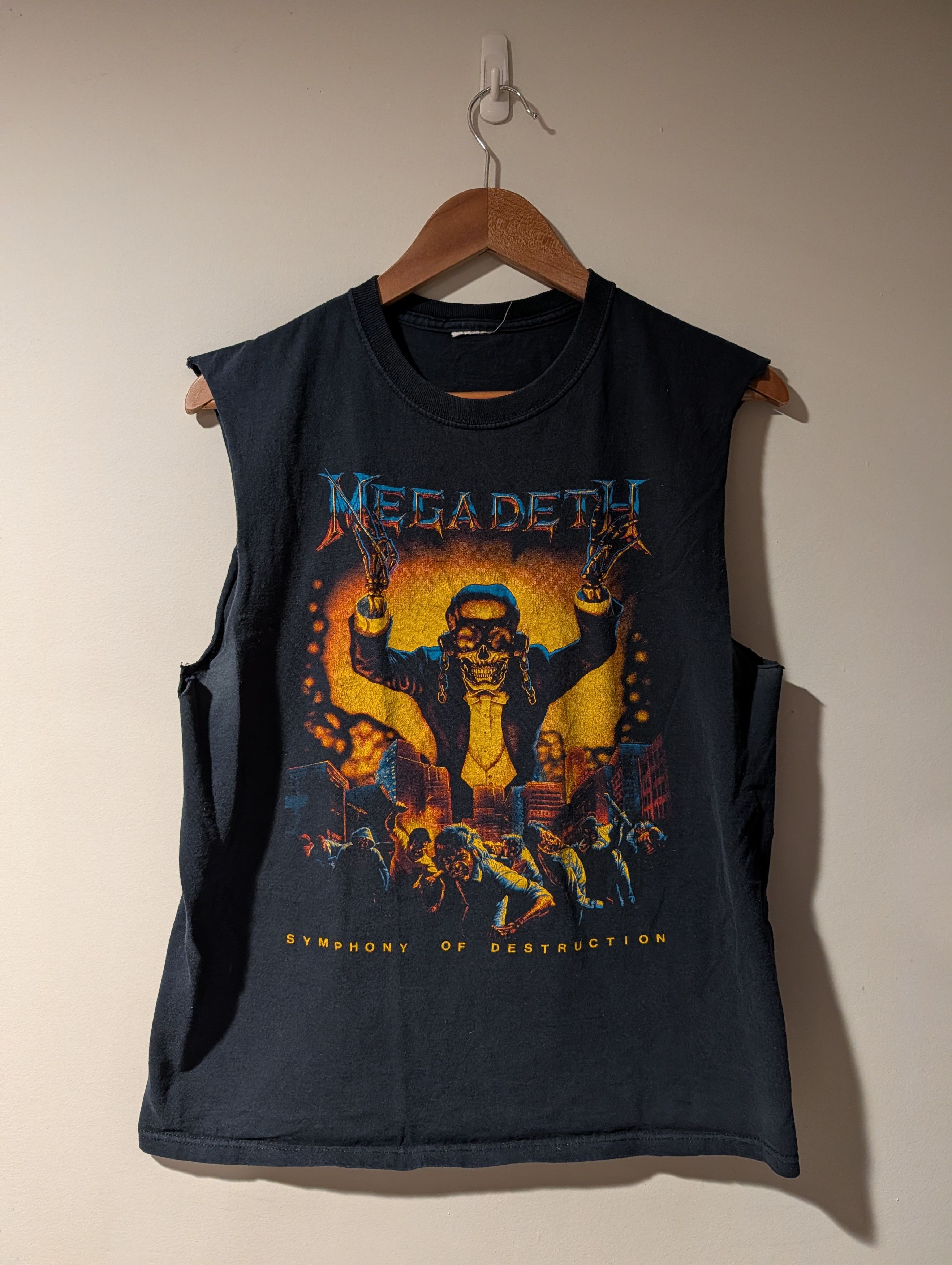 Band Tees Vintage Y2K Megadeth Symphony of Destruction Medium T-Shirt Size US M / EU 48-50 / 2 - 1 Thumbnail