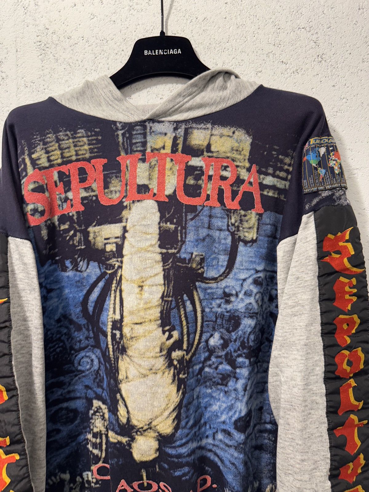 Band Tees *RARE* GRAIL 90s VTG SEPULTURA CHAOS A.D HOODIE Size US L / EU 52-54 / 3 - 8 Thumbnail