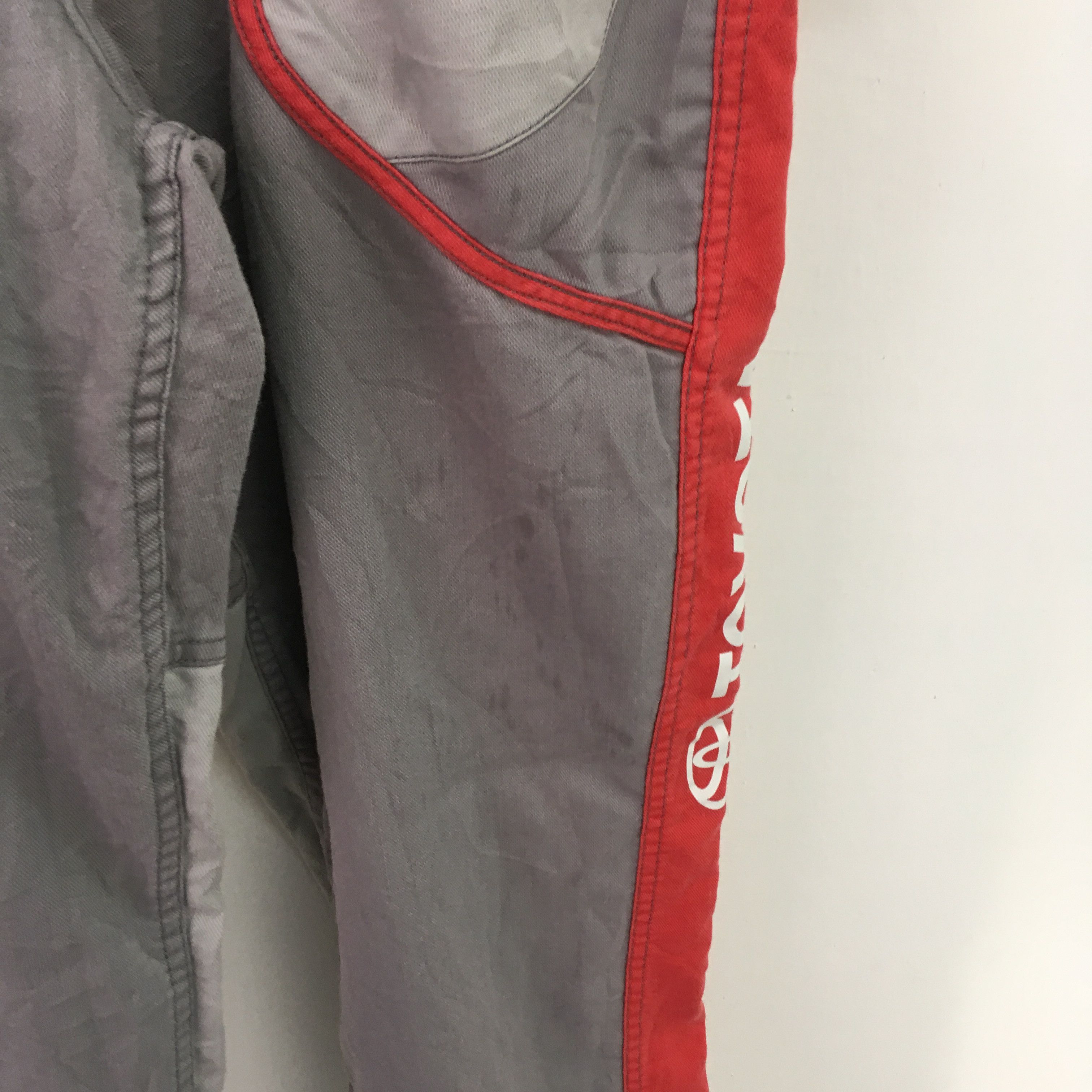 Vintage Vintage Toyota Motorsport Techno Workers Wear Coveralls Size US 30 / EU 46 - 6 Thumbnail
