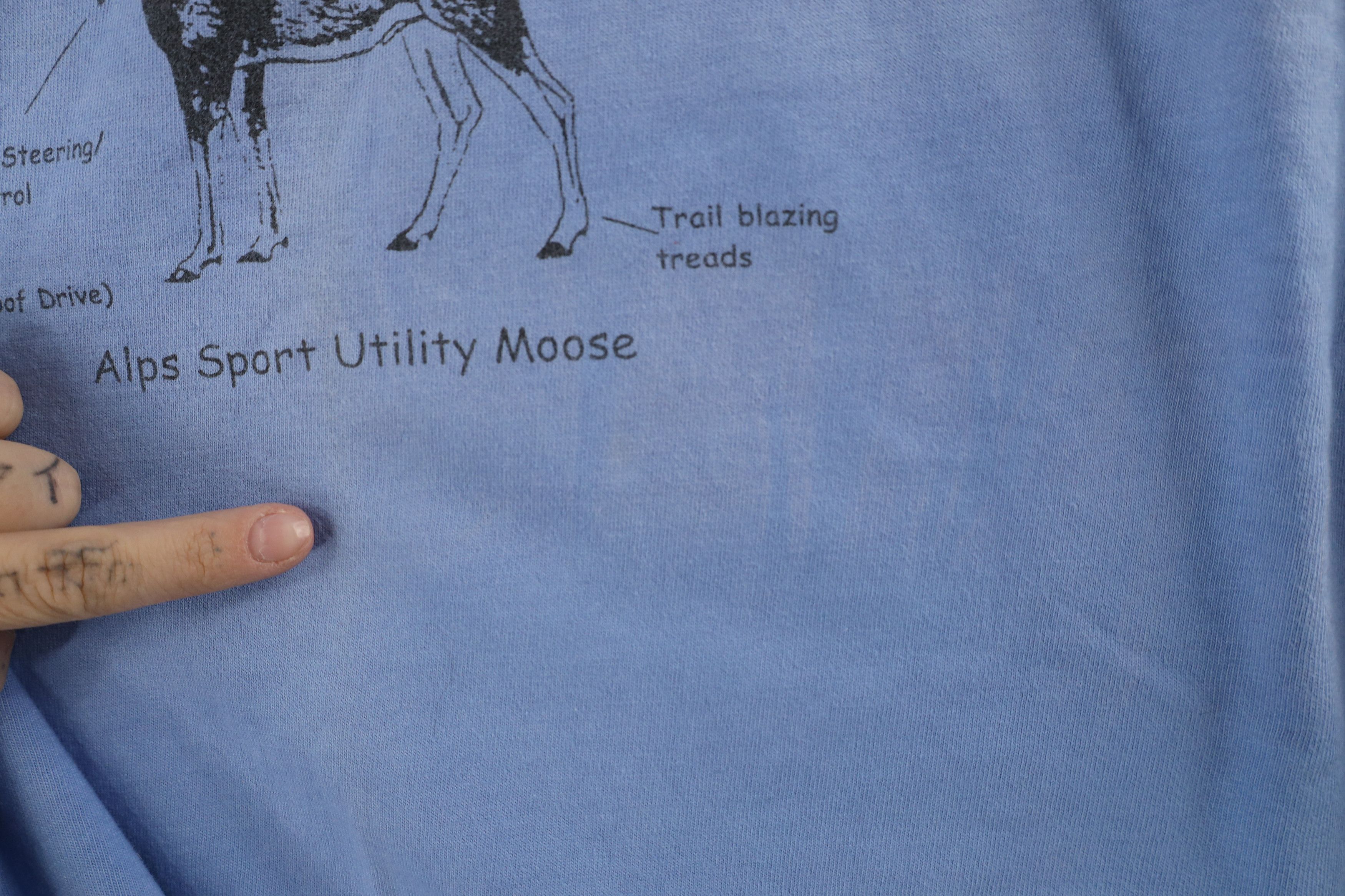 Vintage Vintage 90s Streetwear Out Moose Short Sleeve T-Shirt Blue Size US XL / EU 56 / 4 - 5 Thumbnail
