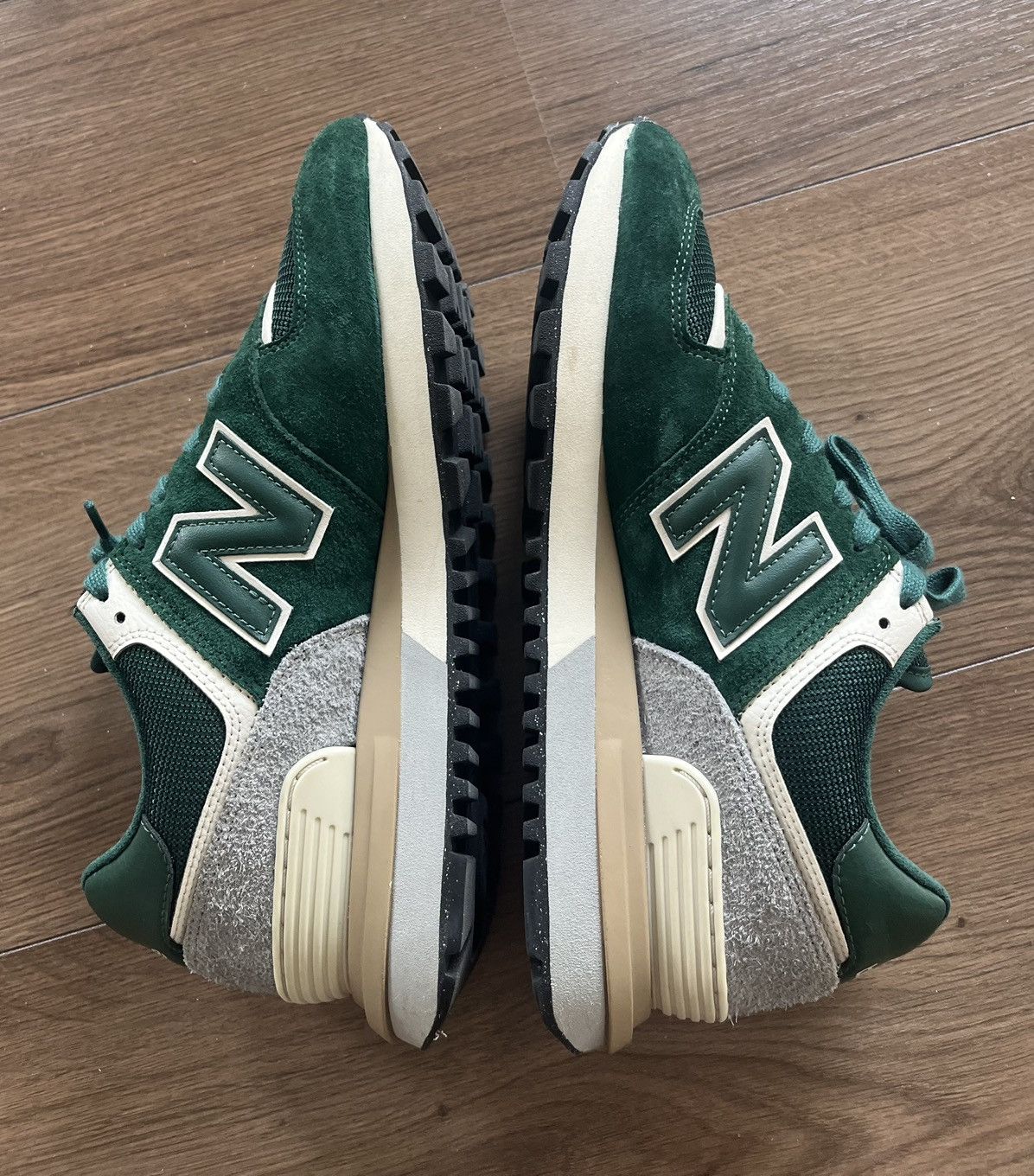 New Balance New Balance 574 Legacy Size US 8 / EU 41 - 8 Thumbnail