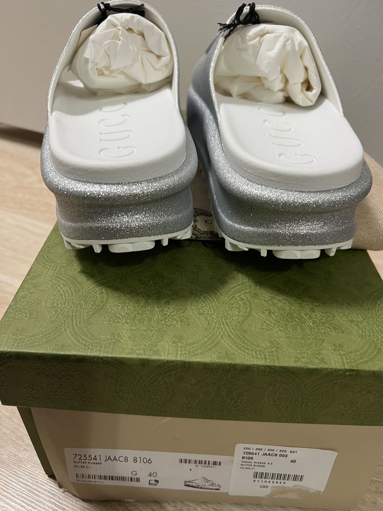 Gucci Gucci Interlocking G Slide Metalic Silver (Women's) Size US 10 / IT 40 - 8 Thumbnail