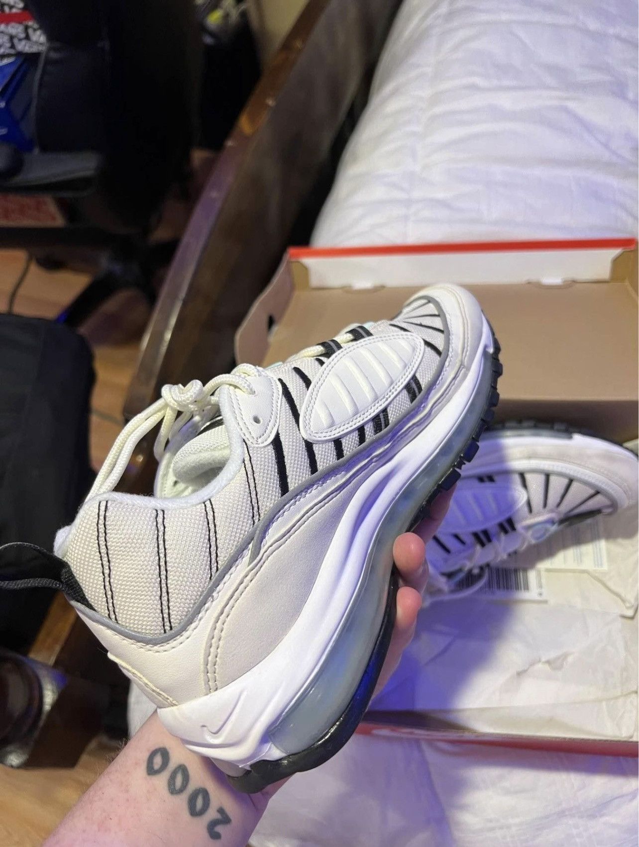 Nike Nike Air Max 98 ‘Igloo’ Size 10 Size US 10 / IT 40 - 4 Thumbnail