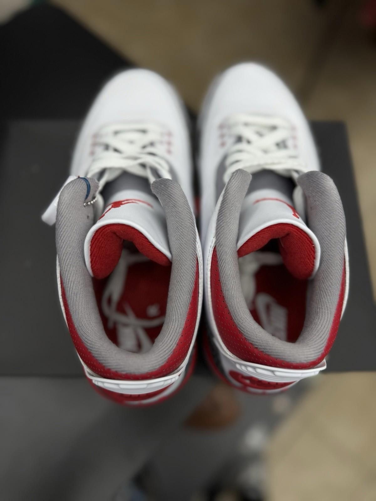 Jordan Brand Air Jordan 3 Fire Red 2022 DN3707-160 Size 10 (NEW) Size US 10 / EU 43 - 9 Thumbnail