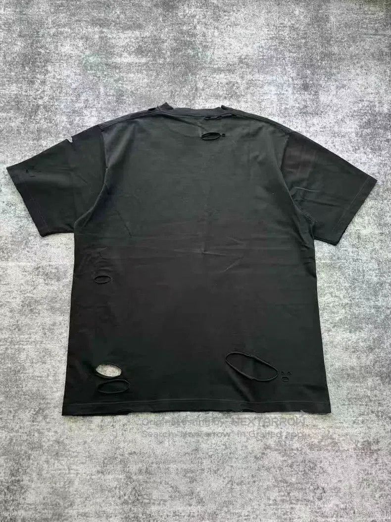 Balenciaga Balenciaga Black Big Ripped Short Sleeve Size US XS / EU 42 / 0 - 2 Thumbnail