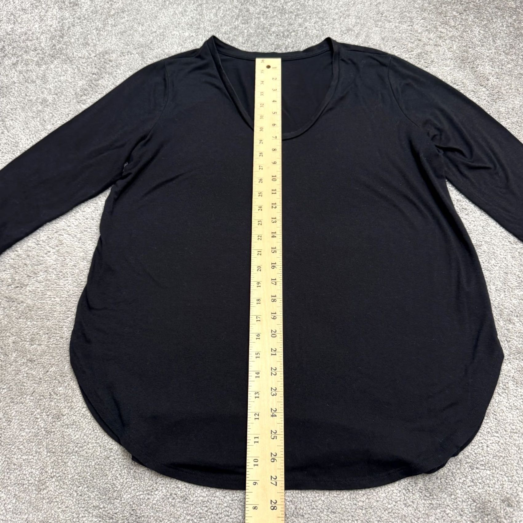 Vintage A new Approach Women's XL Black Scoop Neck Long Sleeve T-Shirt Rounded Hem Function: Basic, Breathable, Knit, Cotton, Logo, Casual Wear Size XL / US 12-14 / IT 48-50 - 7 Thumbnail