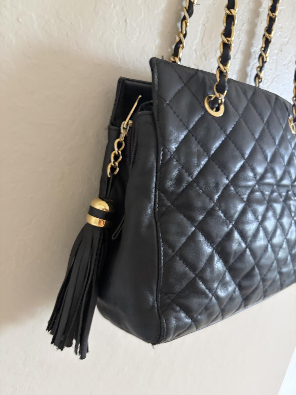 Other Vintage Tig Two by Tignanello Shoulder Bag with Gold Chain Size ONE SIZE - 1 Thumbnail