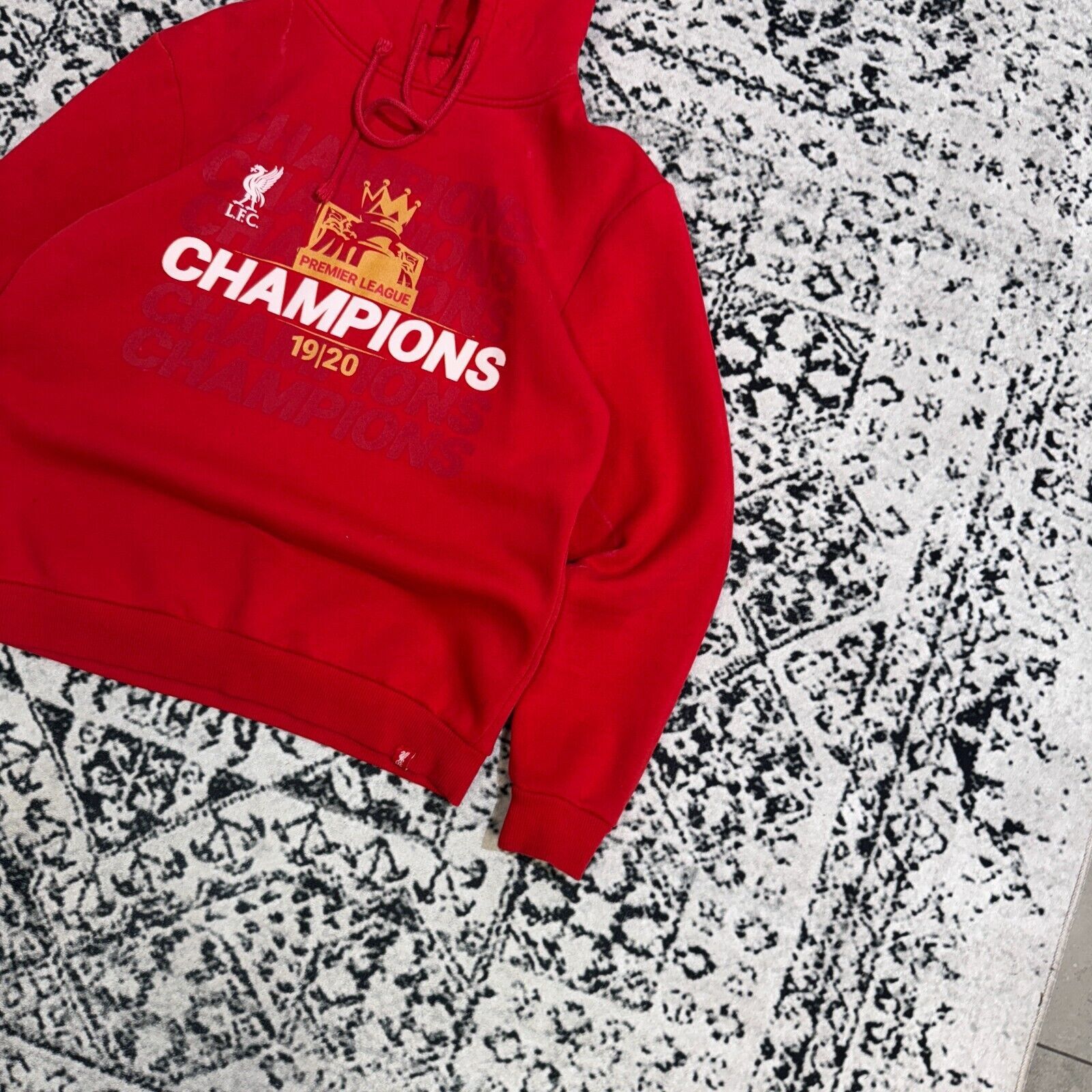 Vintage Vintage Red Cotton Hoodie Size L Liverpool FC Y2K Soccer Size US L / EU 52-54 / 3 - 5 Thumbnail