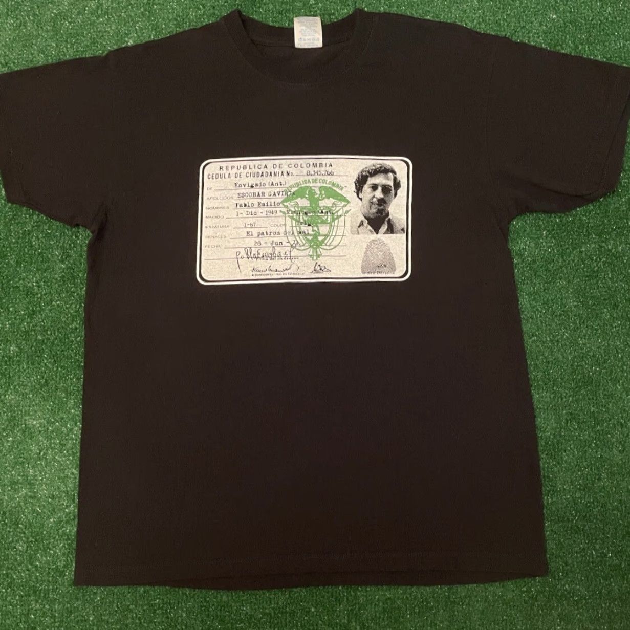Vintage VINTAGE 90s Pablo Escobar Skater Hip Hop Graphic VTG Shirt Mens Size L Black 90s Mens Shirt VTG 1990s Size US L / EU 52-54 / 3 - 4 Thumbnail