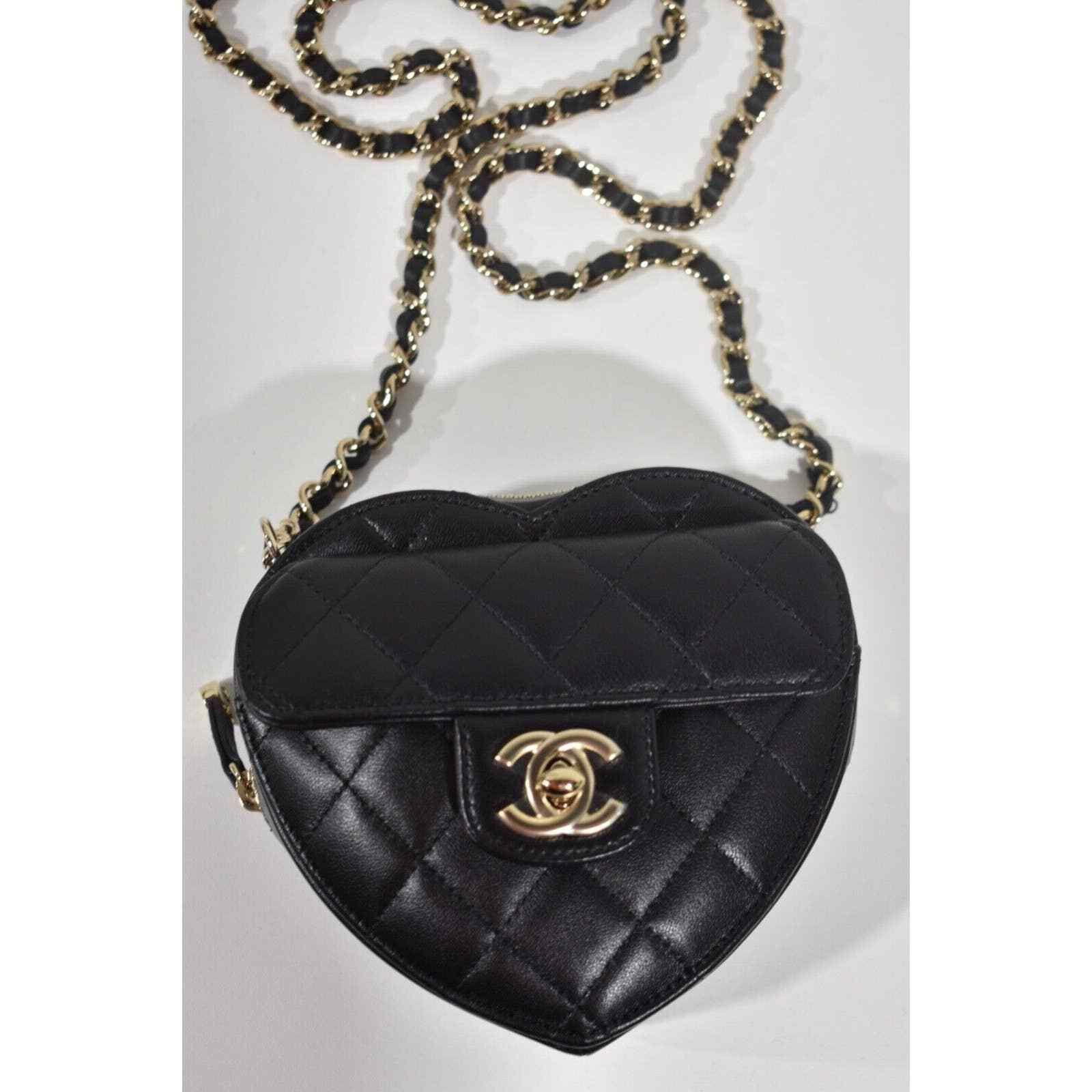 Chanel Chanel Runway Heart Quilted Chain Shoulder Crossbody Bag Size ONE SIZE - 9 Thumbnail