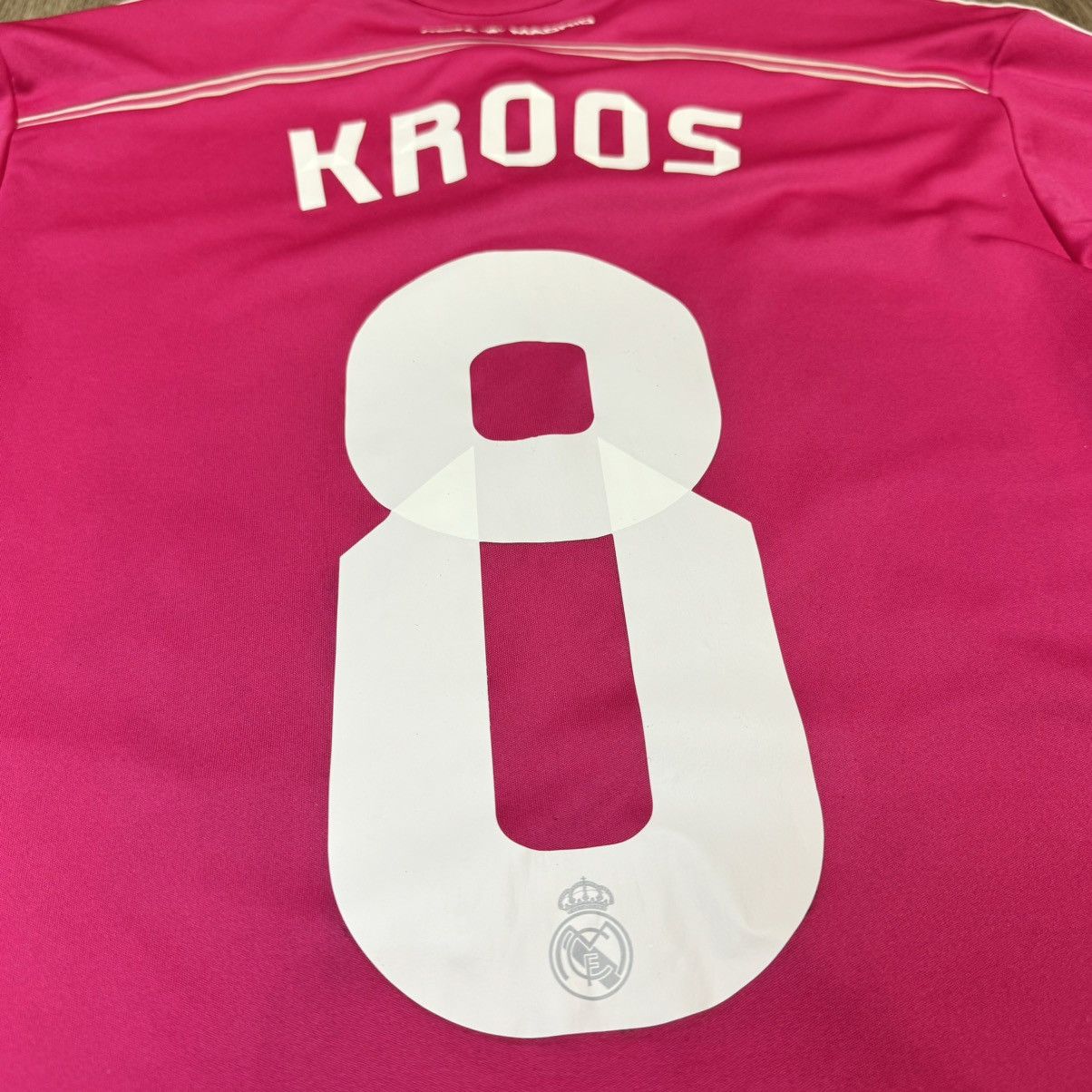 Other Real Madrid 14/15 away shirt #8 Kroos Size US S / EU 44-46 / 1 - 4 Thumbnail